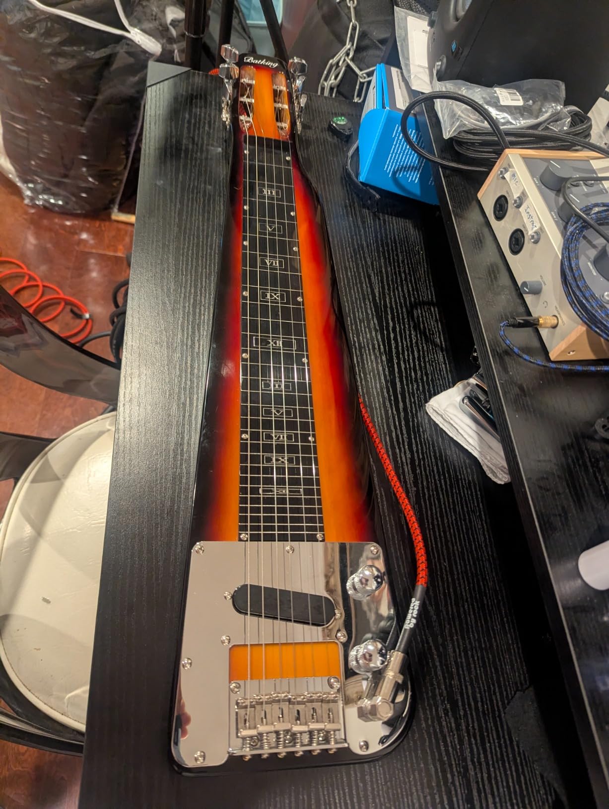 Batking Lap Steel Guitar, Electric Slide Guitars 6 String Slotted Headstock Guitar With Gig Bag Sunburst customer photo 1