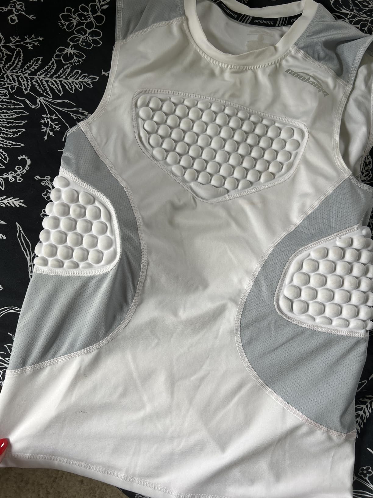 COOLOMG Youth Chest Protector Baseball Softball Football Lacrosse | Padded Compression Shirt Sleeveless Rib Heart Sternum Guard customer photo 1