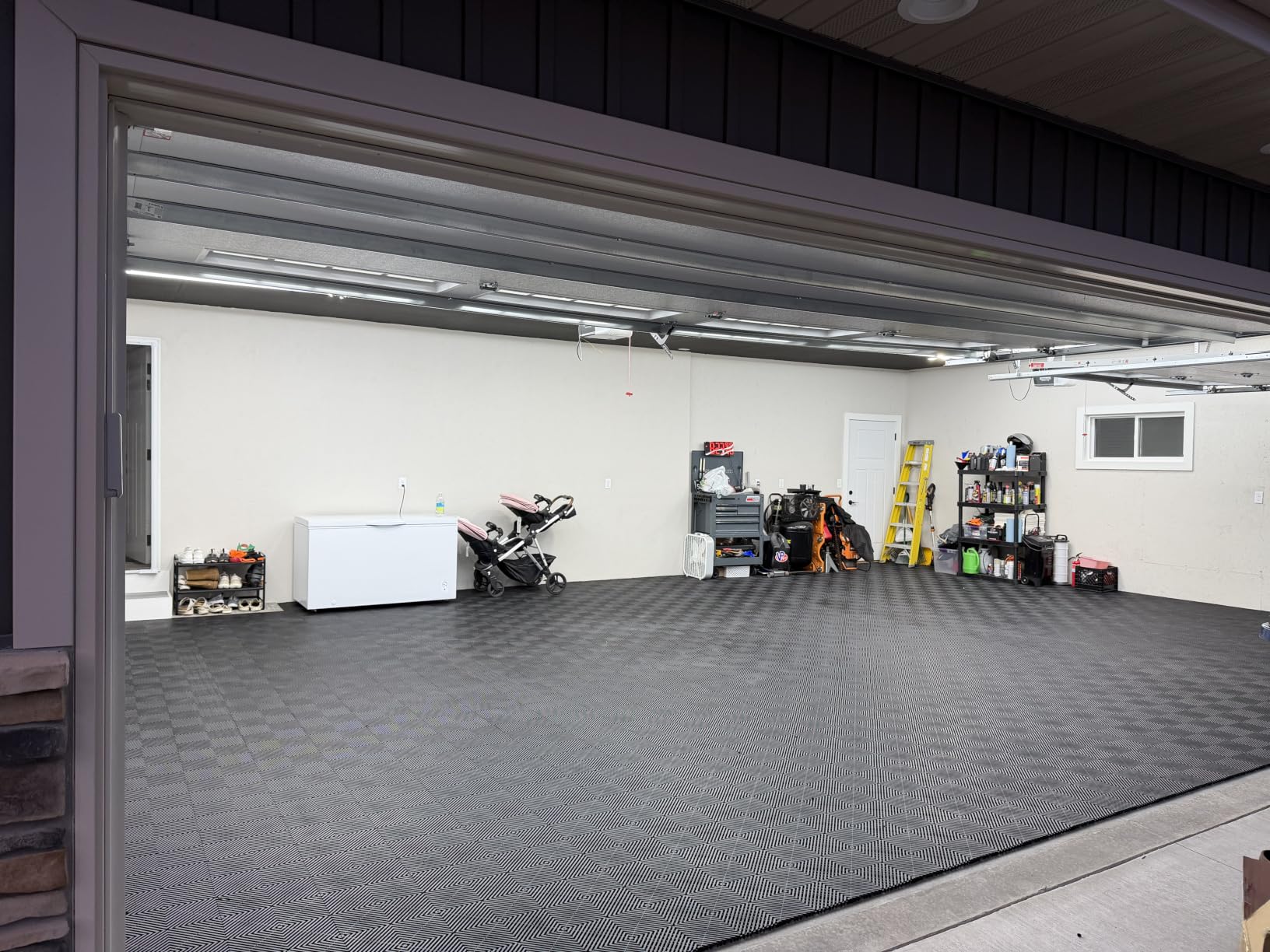 MODERN Hexagon Garage Light: Higher Brightness 720W 86400 Lumens Hexagon Led Garage Light with Rectangle Frame 6500K for Garage, Basement, Warehouse, Auto Beauty Shop, Car Detailing Shop customer photo 2