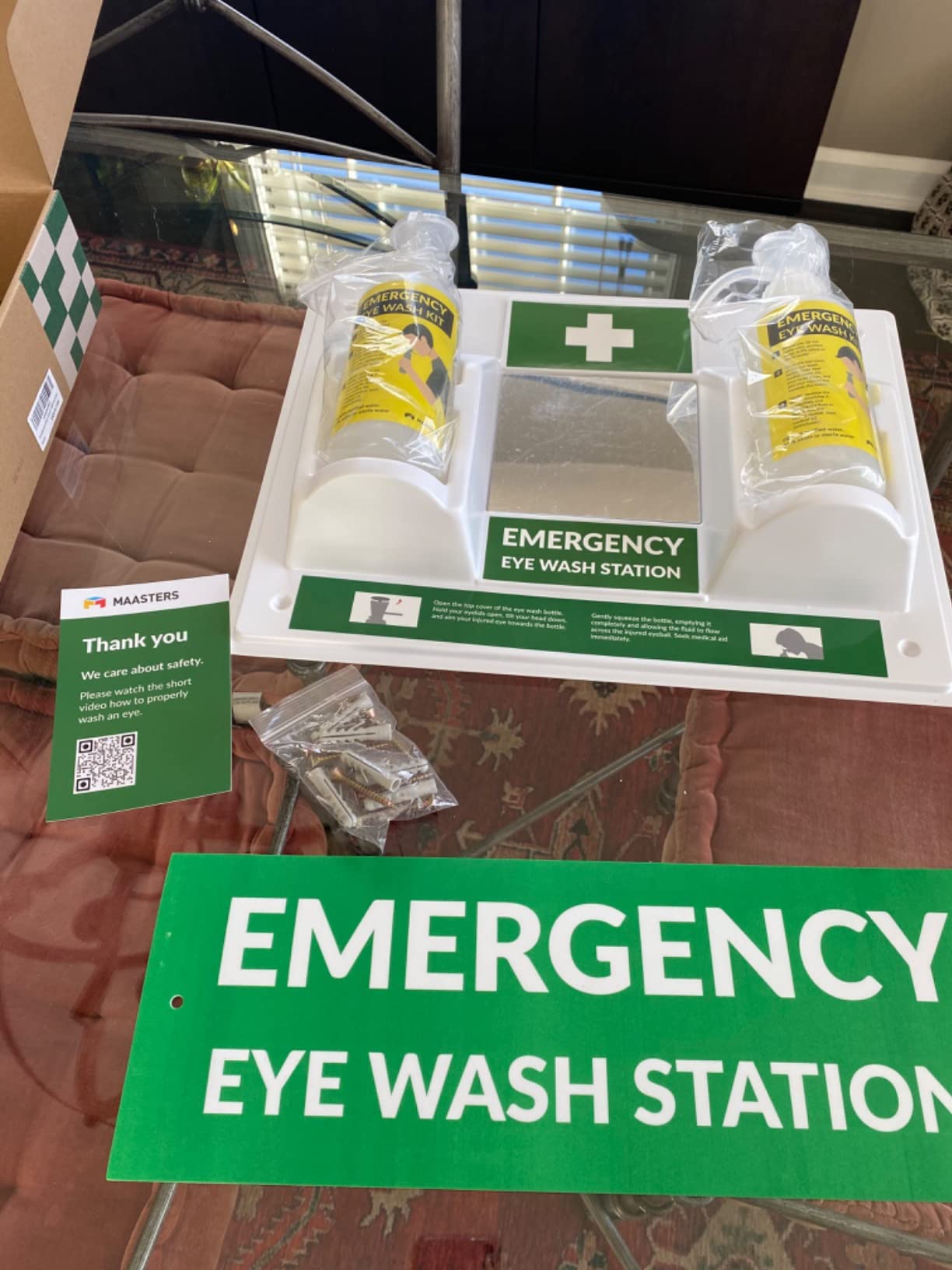 MAASTERS BPA Free Portable Eye Wash Station - Wall-Mounted First Aid Eye Wash Kit with Mirror & 2X 16oz Empty Bottles - No Eyewash Solution Included - Emergency Eyewash - Set of 1 customer photo 2