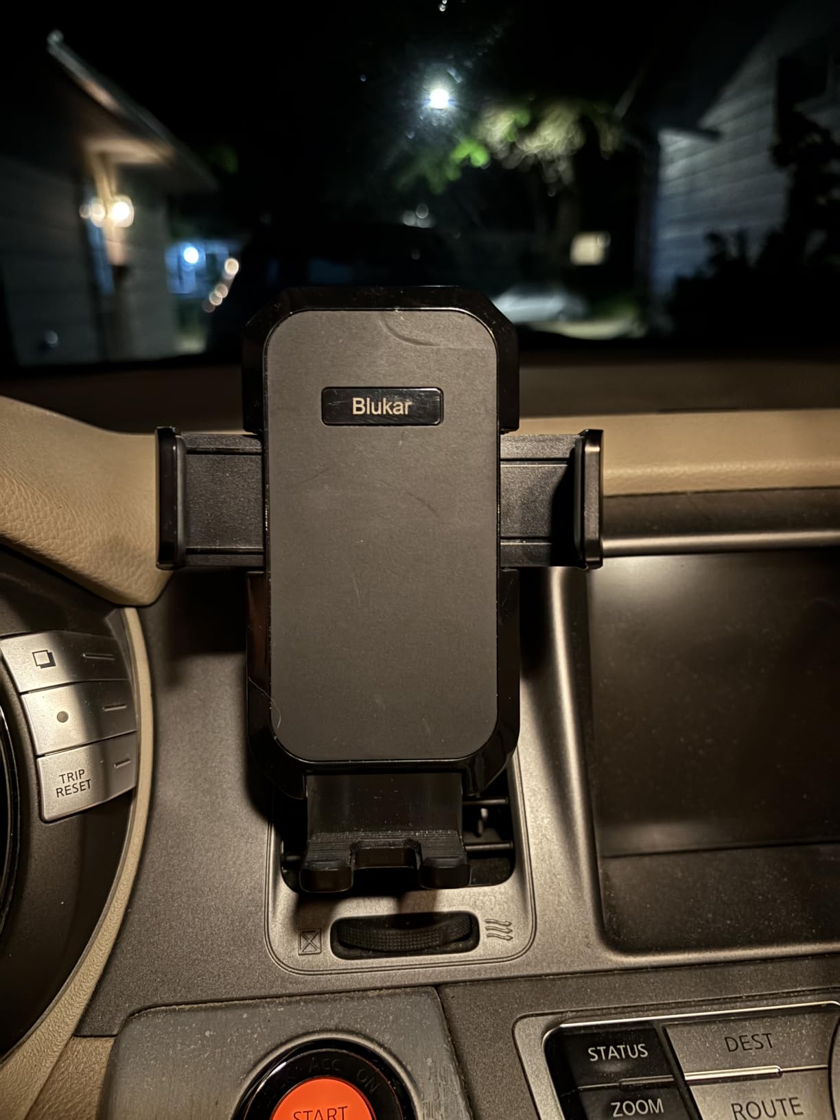 Blukar Car Phone Holder Mount, Super Stable Air Vent Cell Phone Car Mount with 2025 Metal Hook Clip, 360° Rotation,One Button Release for iPhone, Galaxy, Google, and All Other Smartphones customer photo 1