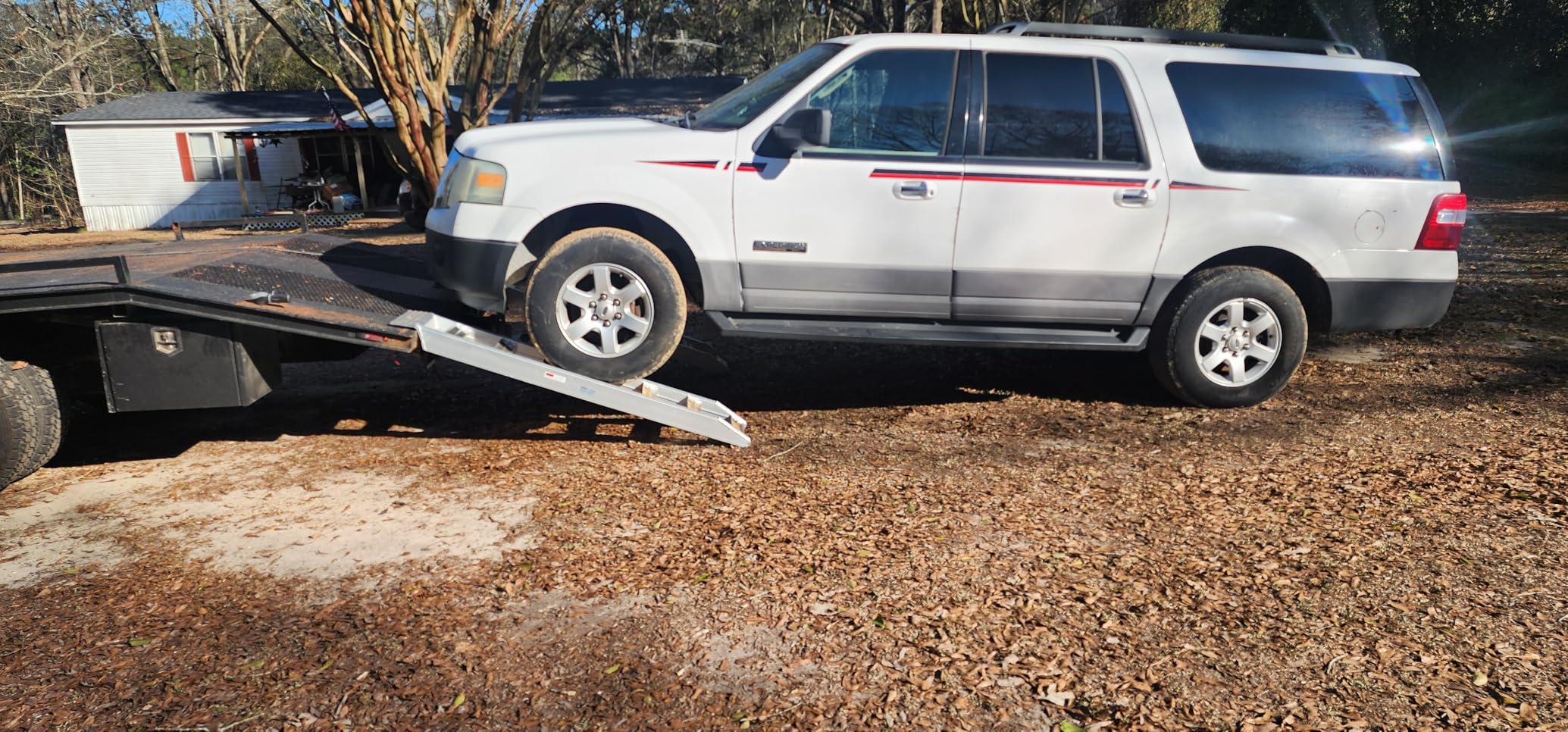 VEVOR Aluminum Ramps, 8810 lbs, Heavy-Duty Ramps with Top Hook Attaching End, Universal Loading Ramp for Motorcycle, Tractor, ATV/UTV, Trucks, Lawn Mower, 72