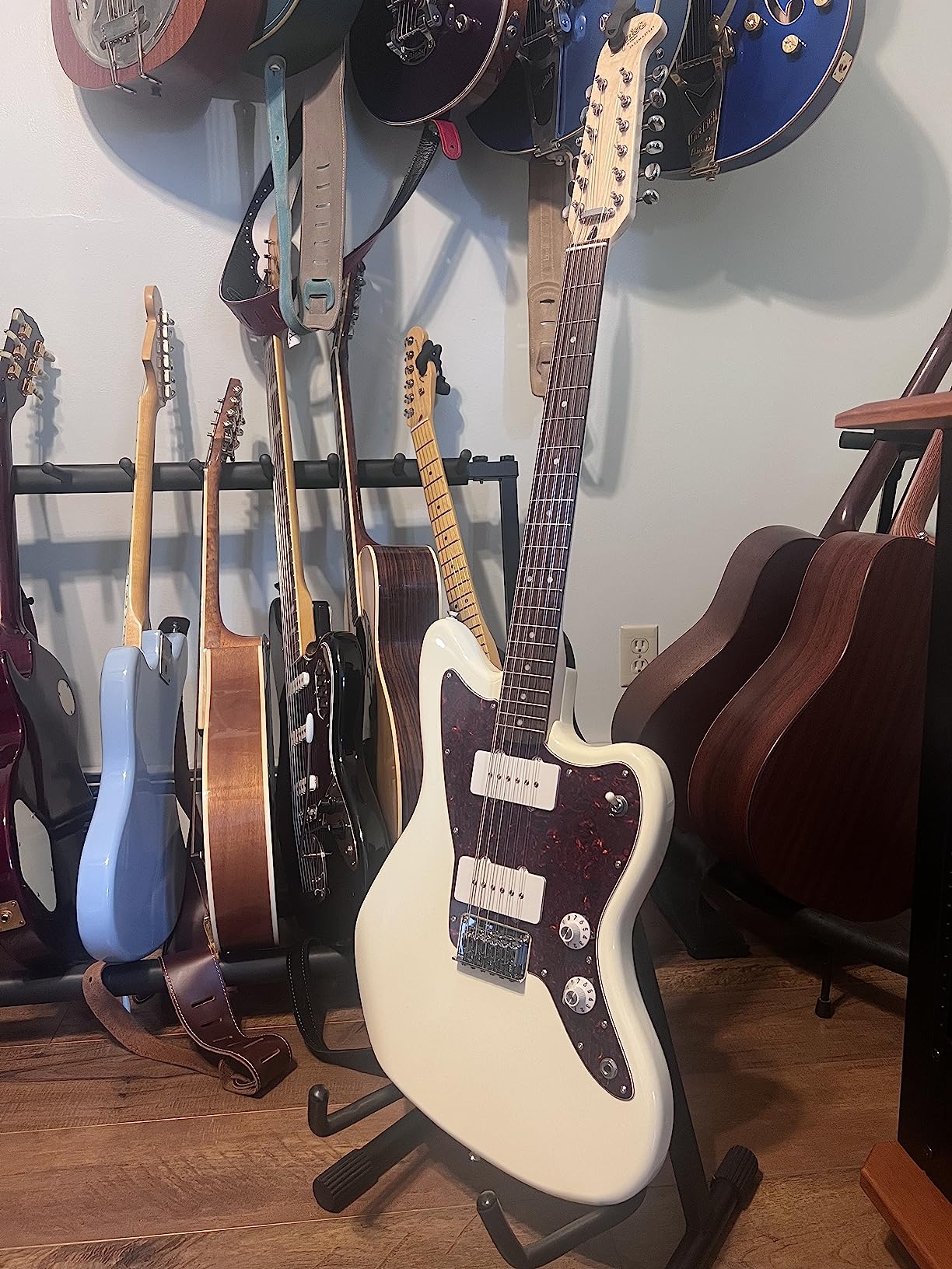 Fender Squier Paranormal Jazzmaster XII, Laurel Fingerboard, Tortoiseshell Pickguard, Olympic White customer photo 2