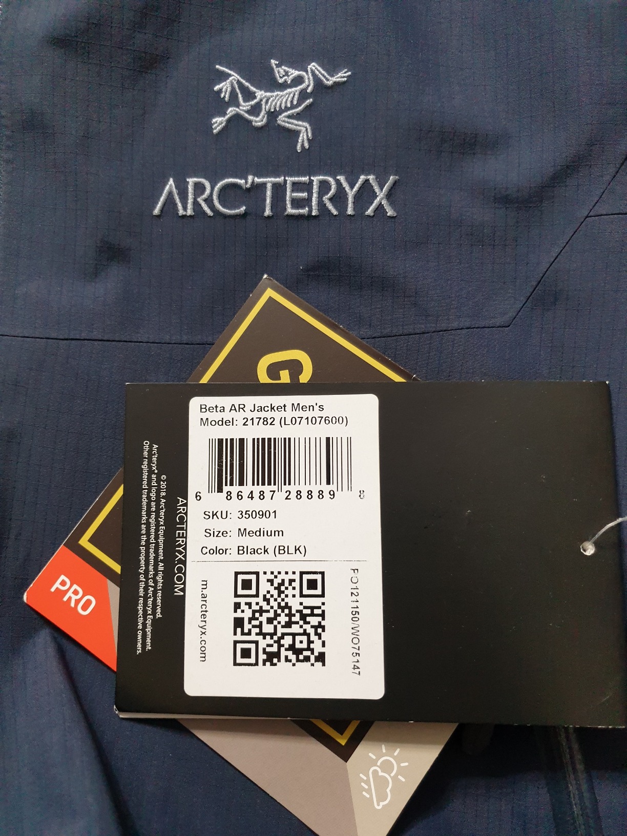 Arc'teryx Men's Beta AR Jacket | Waterproof, Windproof Gore-Tex Pro Shell Men's Winter Jacket with Hood for All Round Use customer photo 2