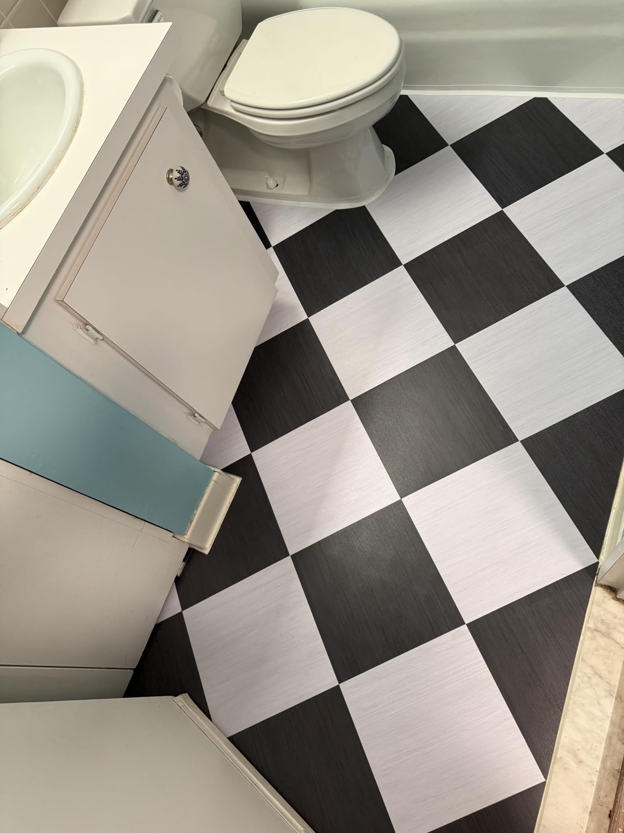 FloorPops x Chris Loves Julia 12-in by 12-in Bonneville Grey & White Marble Peel & Stick Floor Tiles, FP4421 customer photo 2