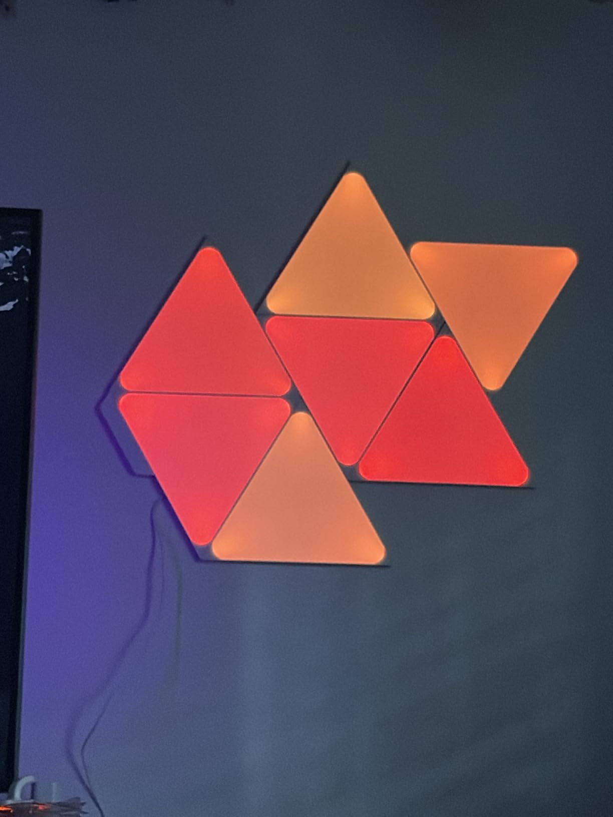 Nanoleaf Shapes LED Wall Lights, RGBW Smart Wall Panels with 16M+ Color, Compatible with Alexa & Google Assistant, Music Sync, DIY Gaming Light for Home Decor (Black Hexagons Smarter Kit 9 Pack) customer photo 1