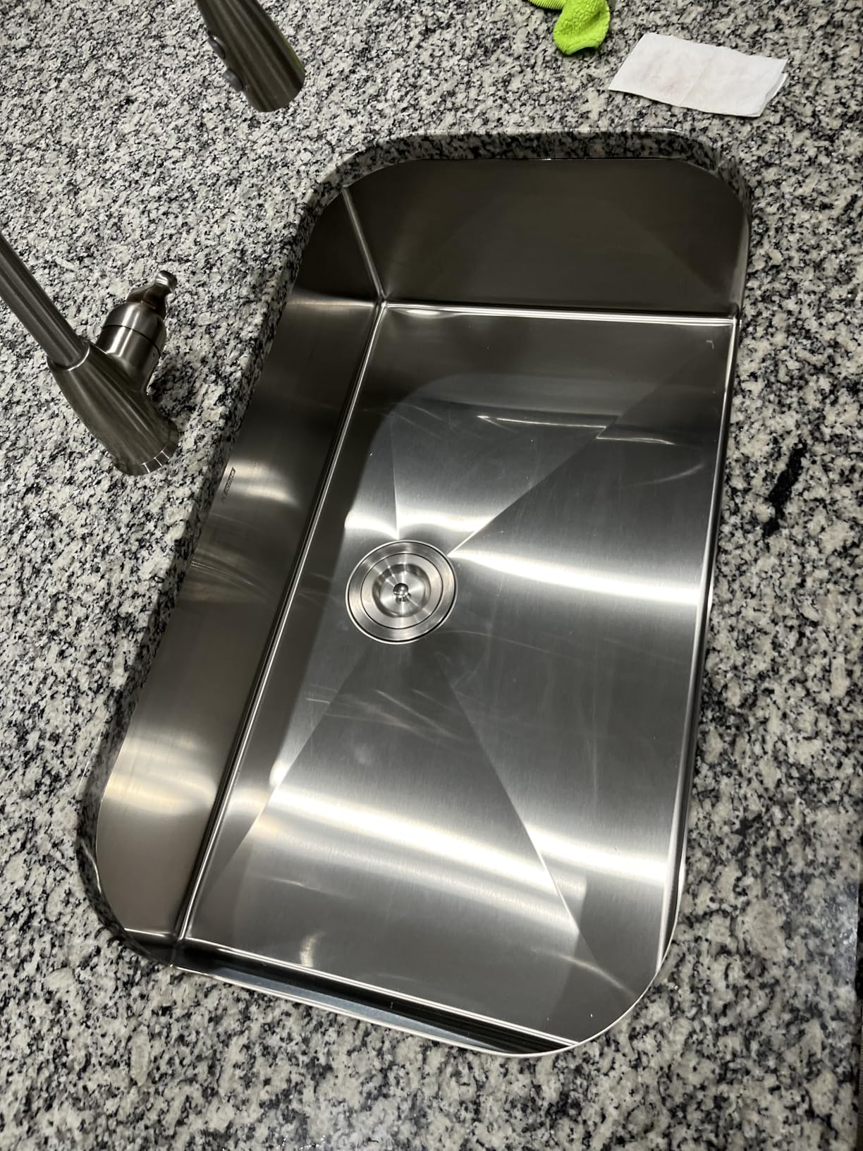 Kichae 32 Undermount Kitchen Sink Stainless Steel 16 Gauge Workstation | 32x19 Undermount Sink Single Bowl Under Counter 10R Round Corner Deep Handmade Basin with Cutting Board customer photo 1