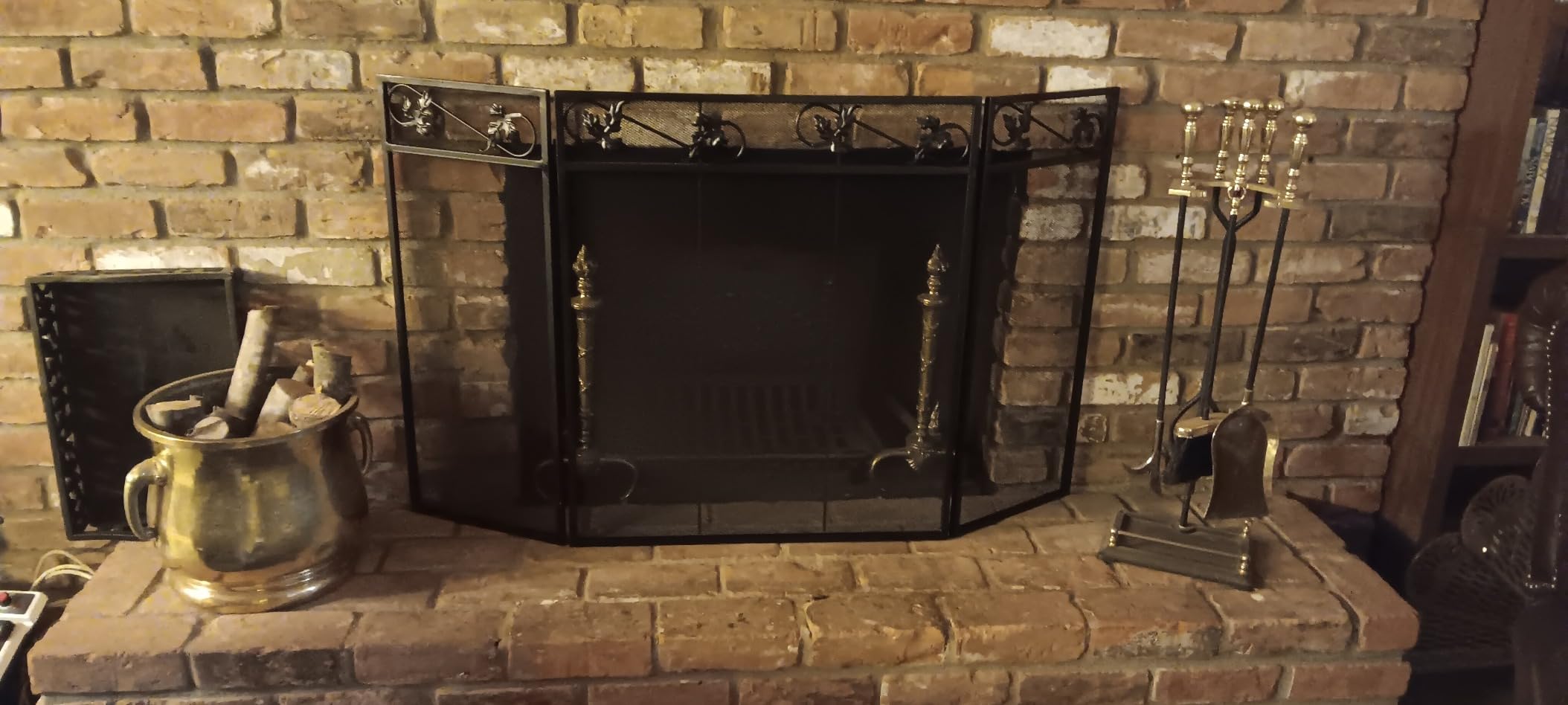Tangkula 3-Panel Folding Fireplace Screen, Wrought Iron Spark Guard Fence, 48.5