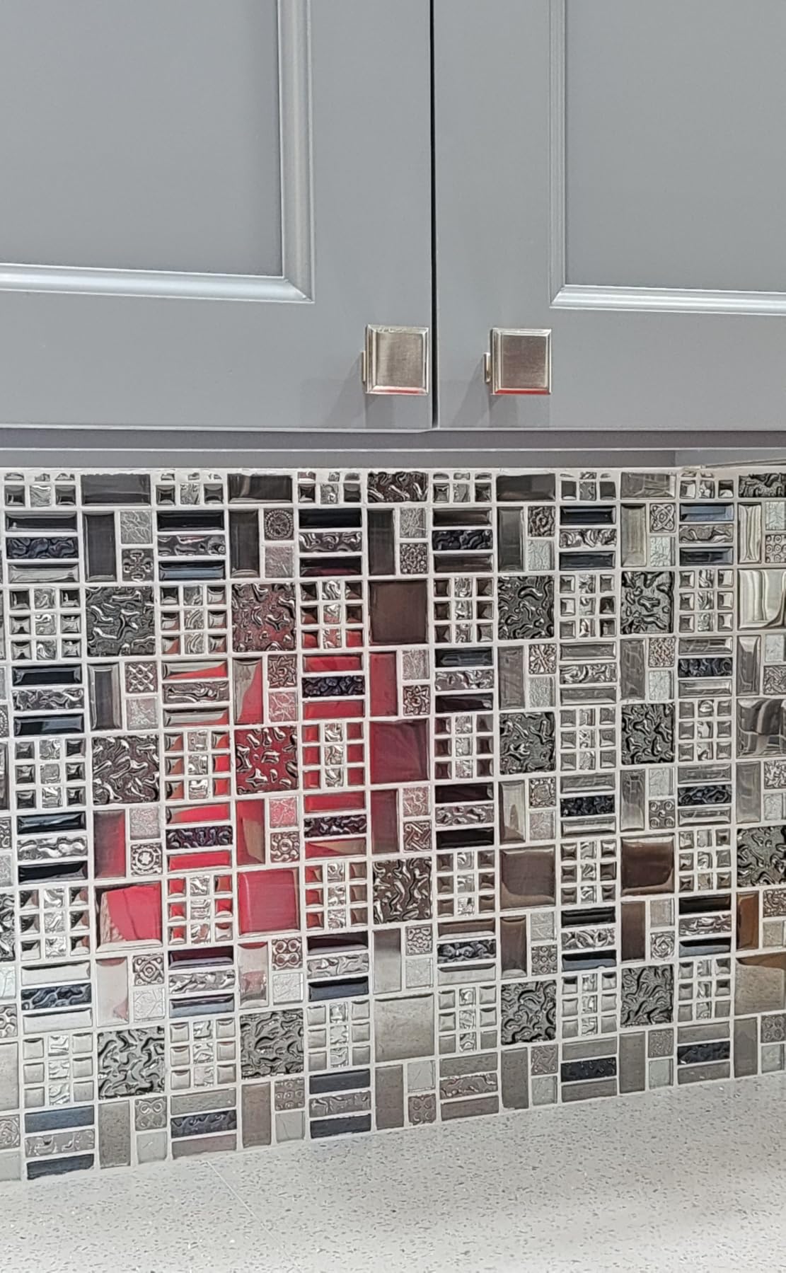Glass Mosaic Tile Backsplash Grey and Silver 12 x 12 Inch 5 sq.ft. | Glass Tile for Kitchen Backsplash Bathroom Wall 5-Pack customer photo 1