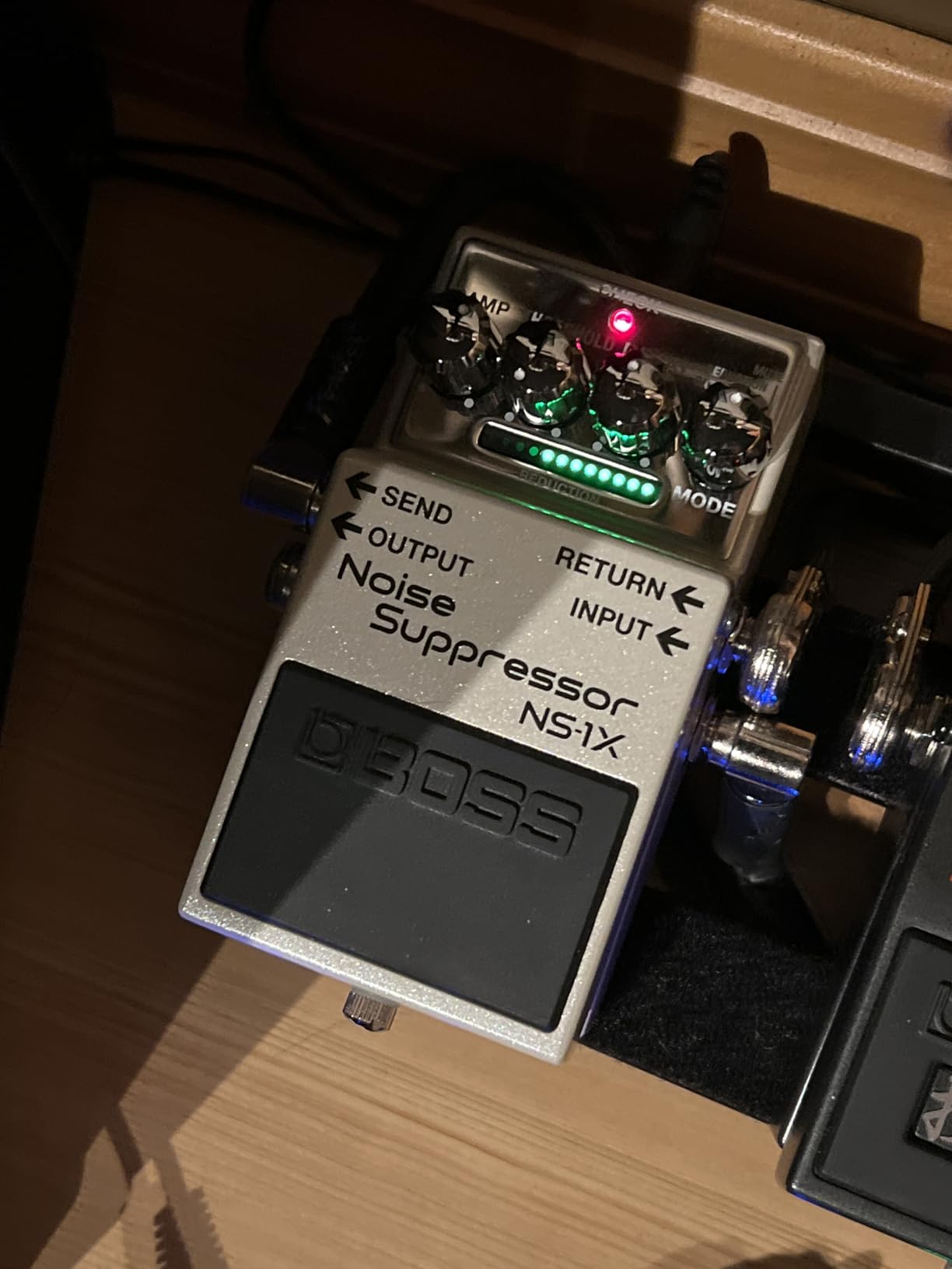 BOSS NS-1X Noise Suppressor | Next-Generation Noise Reducer & Ultra-Fast Gate for Guitar, Bass & Other Instruments customer photo 2