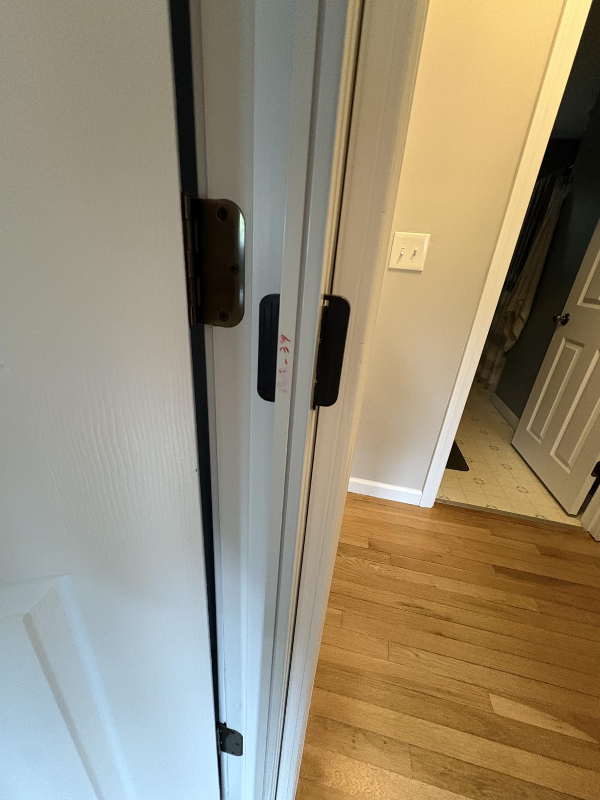 ROOMNEST No-Drilling Retractable Screen Door, Folding Door with Aluminum Frame and Durable Mesh, Keeps Bugs Out, for Single or Double Door Customize Size(White) customer photo 2