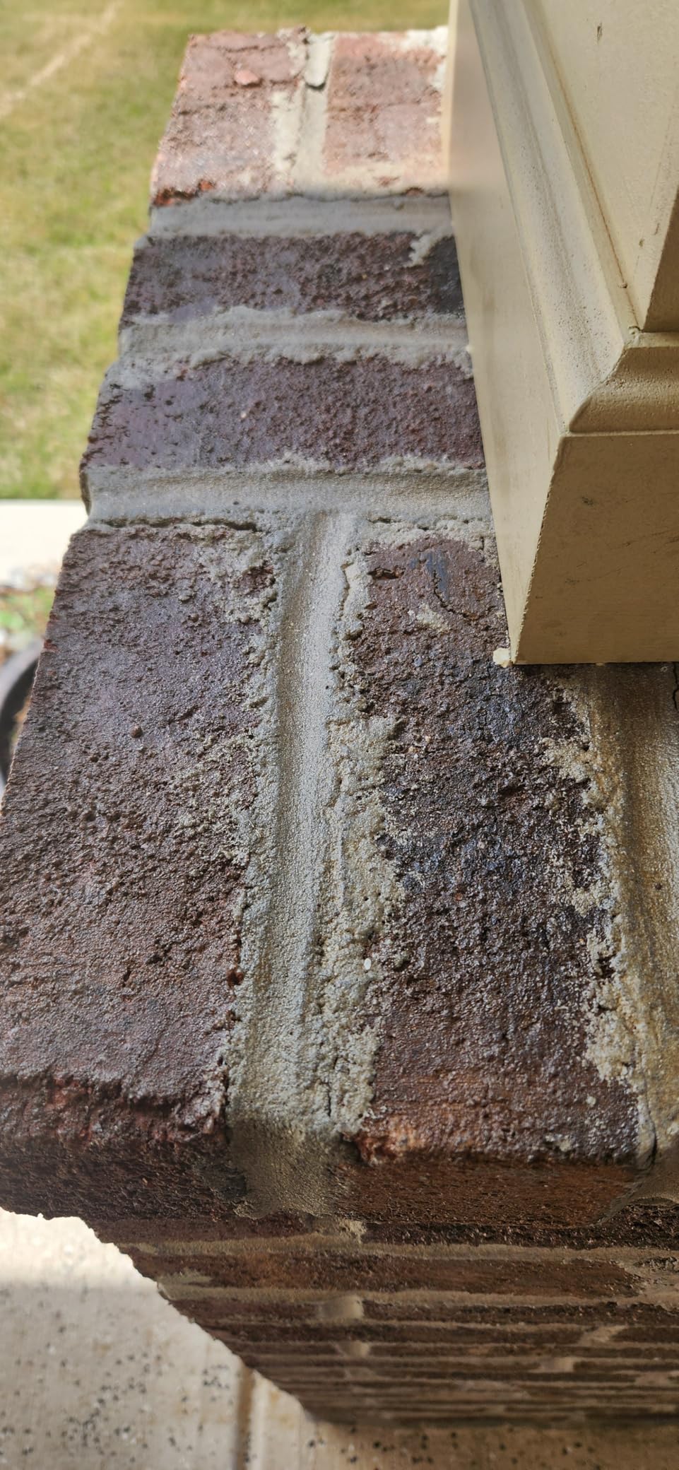 Super Wet Look Stone Sealer-1 Gallon, Durable & Long-Lasting Protection with High Gloss Finish, Stain Proof, Against Water Damage & Dissolved Salts Natural Stone Sealer for Sandstone, Driveways customer photo 1