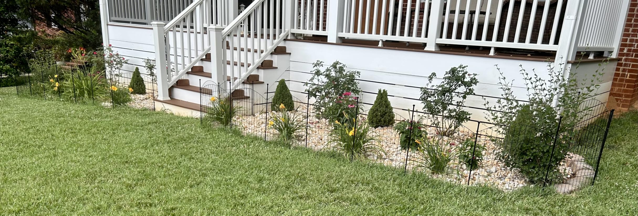 10 Panels No Dig Decorative Garden Fence - 40 in (H) x 23.6 ft (L), Dog Fence Outdoor for Yard, Rustproof Metal Animal Barrier Ground Stakes Fencing for Garden, Patio, Flower Bed customer photo 2