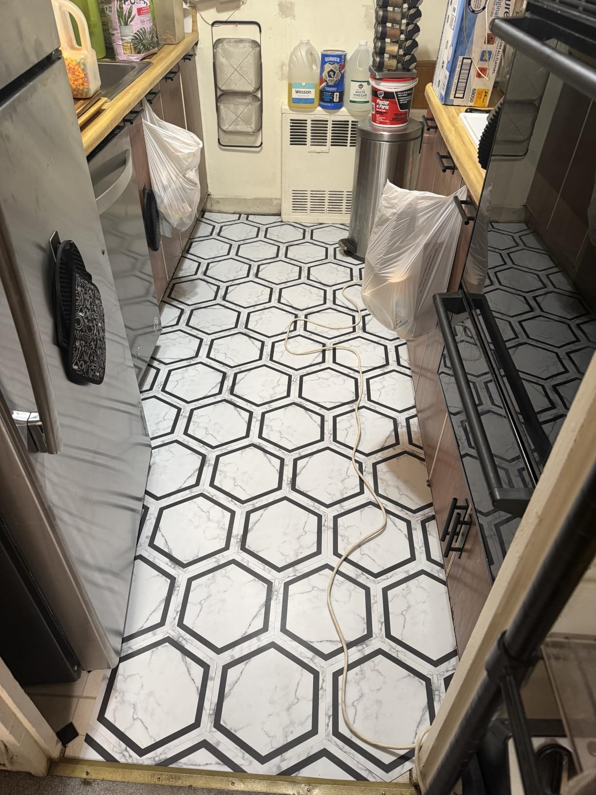 Art3d 30-Pack Hexagon Peel and Stick Flooring Tile Marble Look, Self Adhesive Waterproof Vinyl Floor Tile for Kitchen Bathroom Living Room Bedroom, 11.8