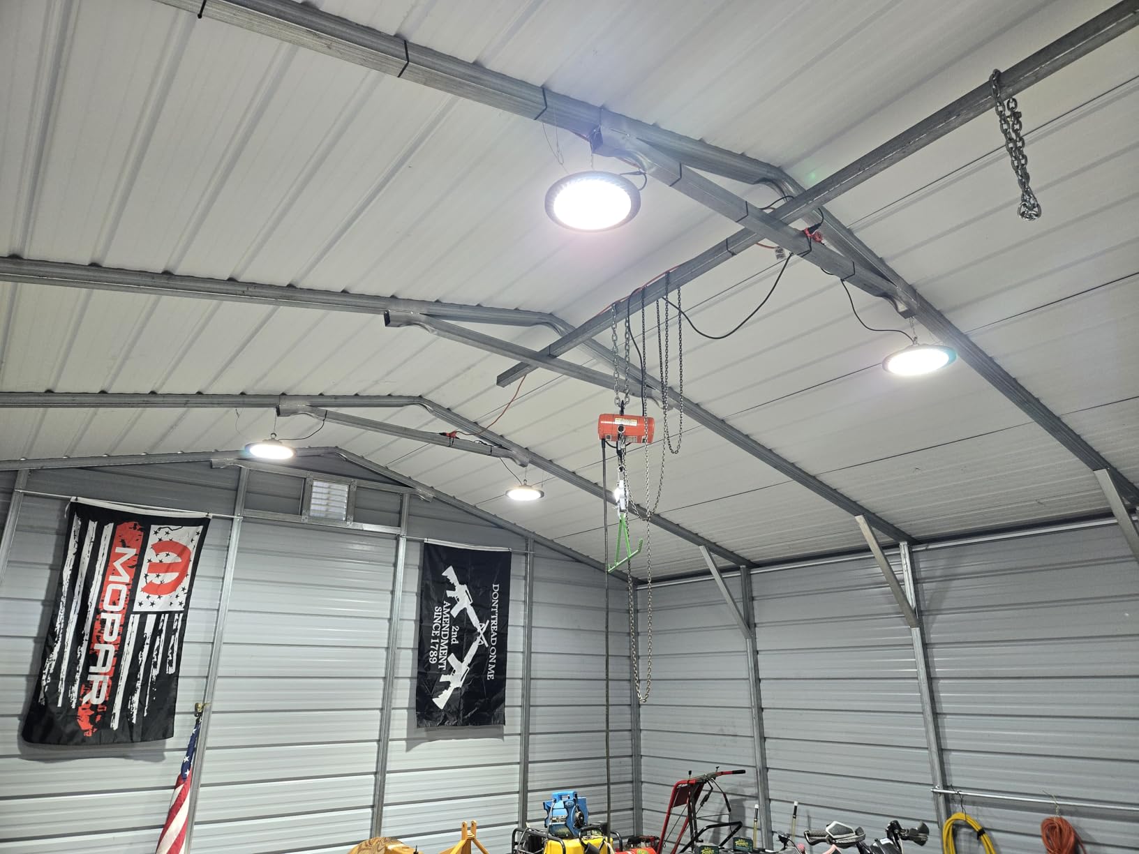 4Pack LED High Bay Light 200W (800W MH/HPS Eqv.) 30000LM 6000K | Commercial Lighting Products, 100-277V 6000K with Plug, Led Shop Lighting for Garage Barn Gyms Workshop Lighting customer photo 2