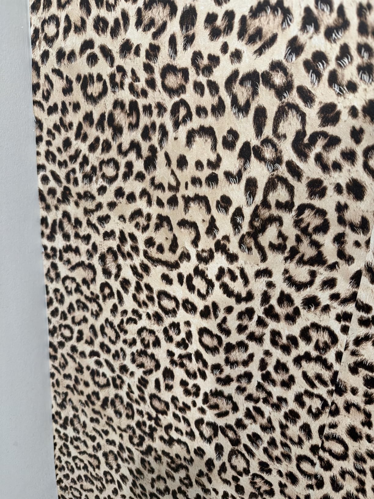 JiffDiff Leopard Print Peel and Stick Wallpaper, Waterproof Removable Self Adhesive Textured Wall Paper, Yellow Unique Funky Cheetah Contact Paper for Bedroom and Bathroom 120