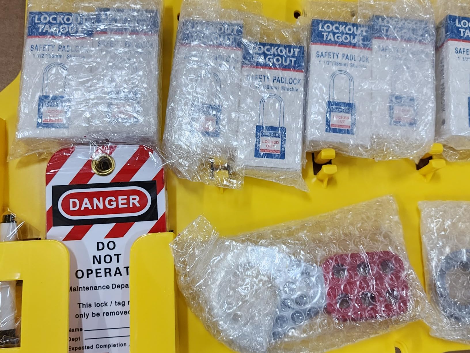 BULANGD Lockout Tagout Station Loto Kit 138 Pieces, Safety Padlocks, Lockout Hasp, Lock Out Tags, Circuit Breaker Lock, Cable Lock, Plug Lock Lockout Tagout Cabinet customer photo 1