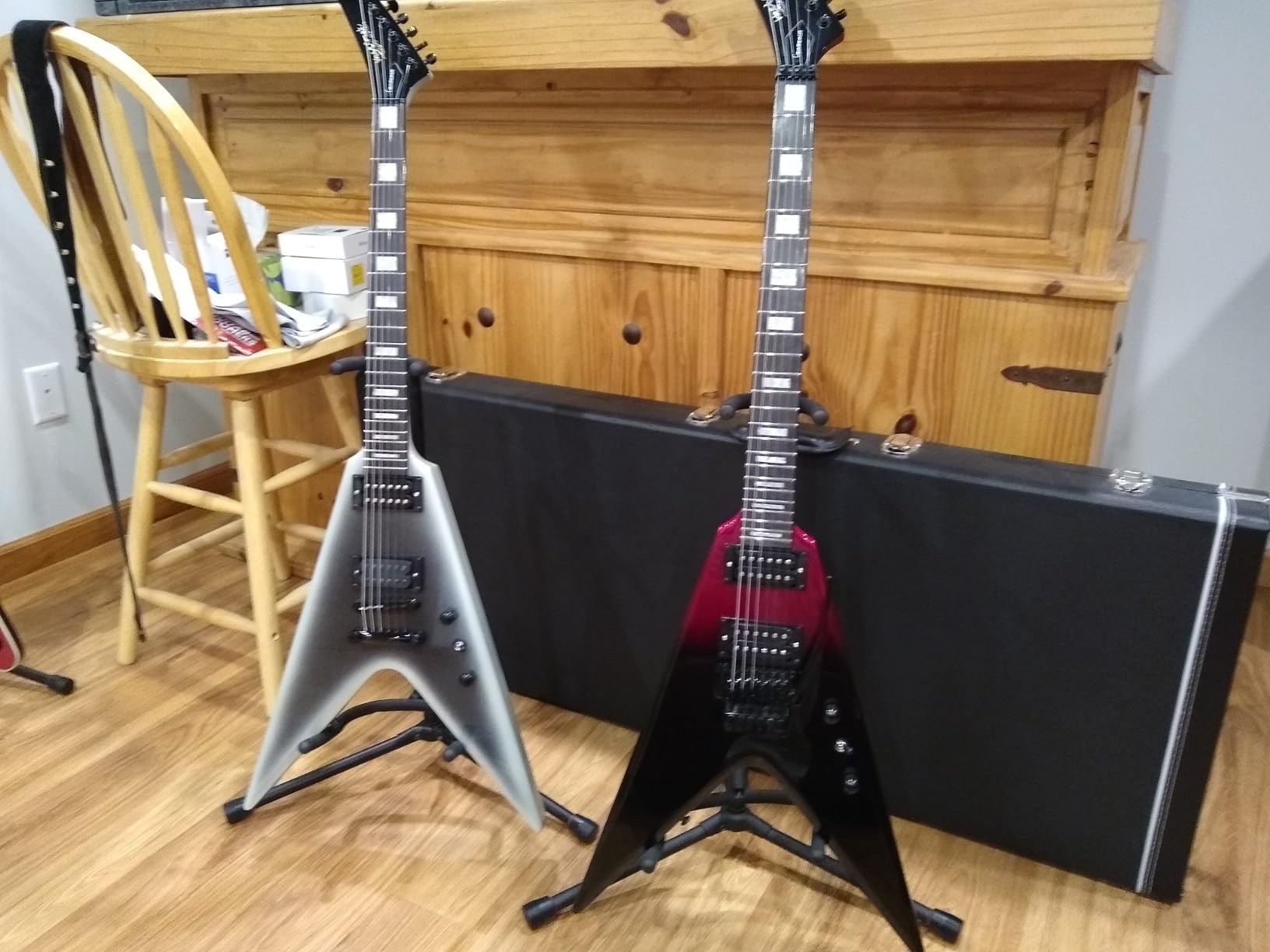 WestCreek CERBERUS Solid Body Electric Guitar, V Heavy Metal Guitar - Hot Red customer photo 1