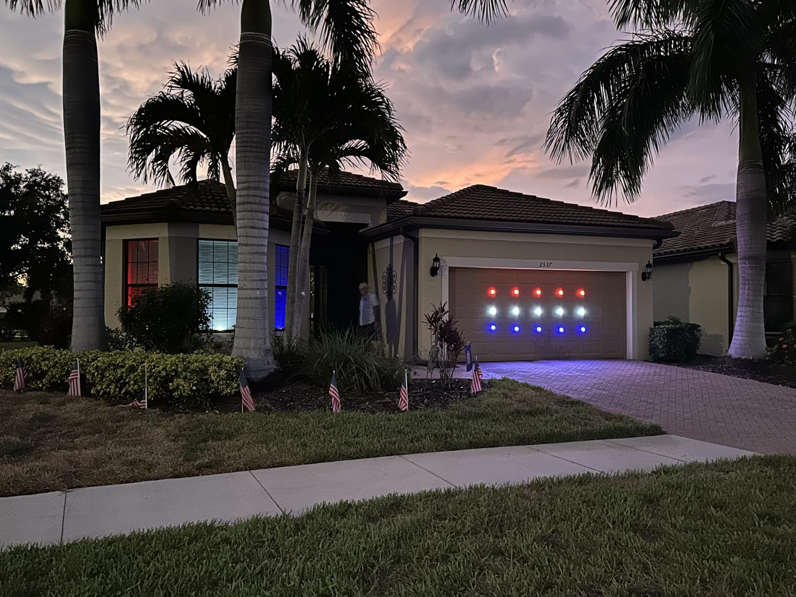 Puck Lights with Remote, Rechargeable White & 13 RGB Colors Tap Lights, 6 Pack | Under Cabinet Lights with Dimmer and Timer, LED Stick on Lights for Shelf, Halloween, Christmas customer photo 1