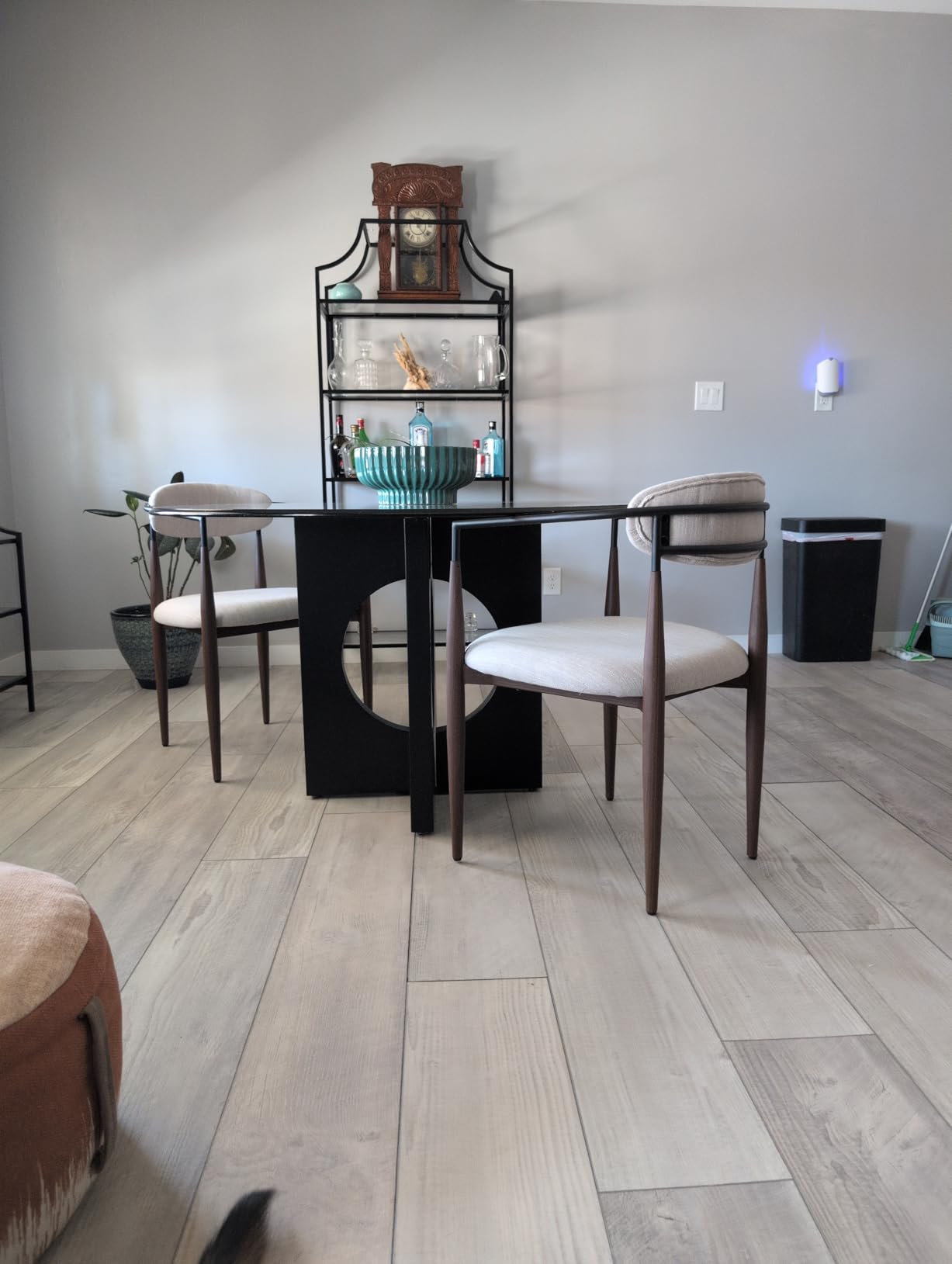 FUSHIAIPTC Heavy Duty Dining Table Base, 30 Inch Metal Leg, Modern Reinforced Steel Office Base, Glass, Wood and Marble Table Tops are All Adaptable customer photo 1