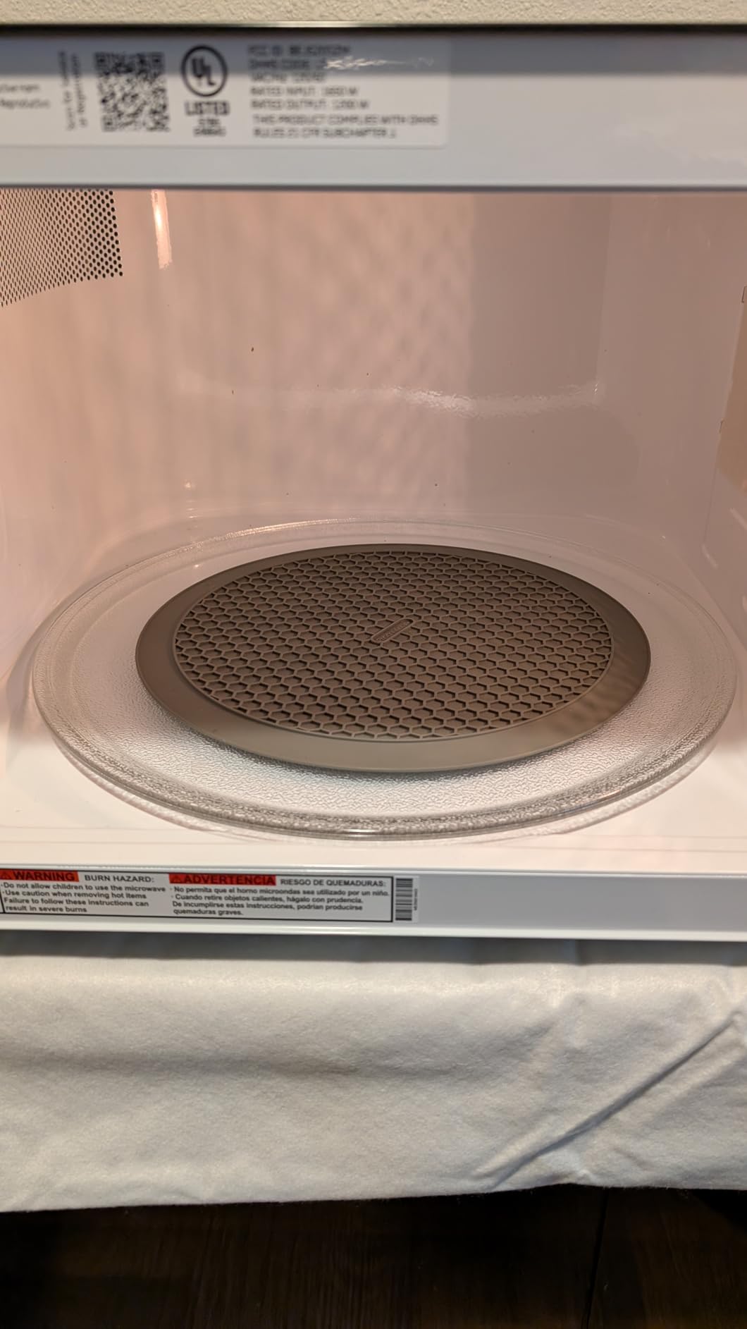 GE Countertop Microwave Oven, 1,200-watt Capacity, 2.0 Cubic Ft., 8 Auto Setting Cooking Settings, Child-Lock Technology, Kitchen Essentials for the Countertop, Dorm Room or Apartment, Stainless Steel customer photo 1