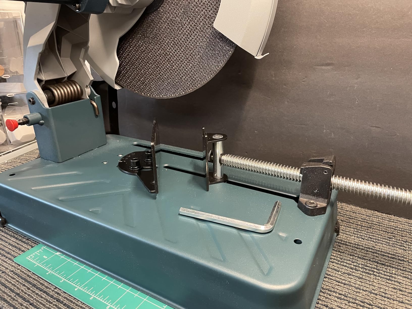 BOSCH GCO15-14 14 In. Abrasive Cut-Off Machine: Powerful 15 Amp Motor, Large Cutting Capacity, and Adjustable Fence for Quick and Accurate Cuts customer photo 2