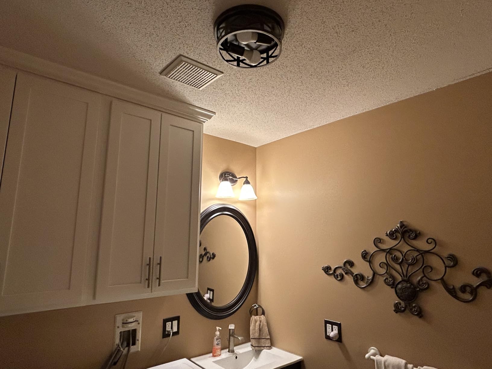 VONLUCE Flush Mount Ceiling Light 11 in, 2-Light Hallway Light Fixture, 2 pcs | Farmhouse Metal Cage Ceiling Lights for Entryway Kitchen, Adjustable Lamp Holder, Oil-Rubbed Bronze, 2 Pack, ETL Listed customer photo 2