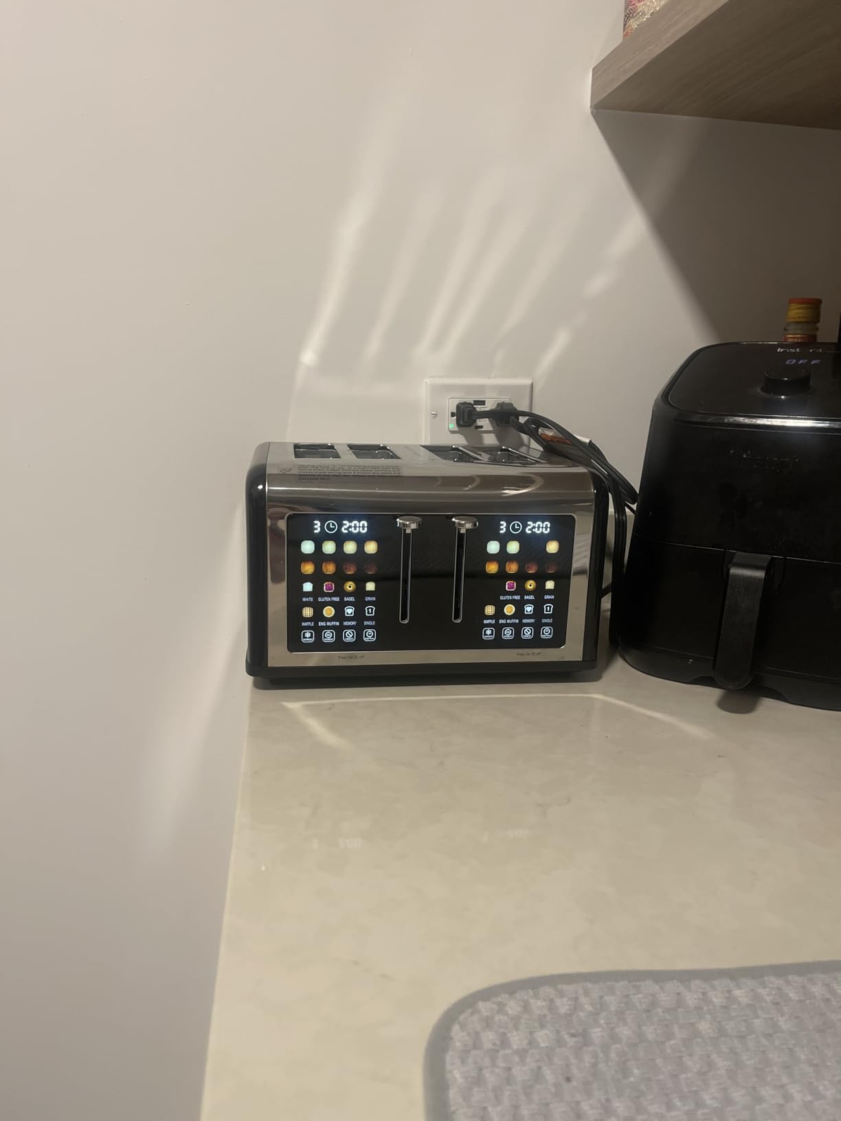 4 Slice Toaster Touch Screen, Stainless Steel Toasters Digital Timer, Dual Control Panel Toasters, 8 Shade Settings 6 Bread Types for Bagel, Cancel, Defrost 1650W customer photo 1