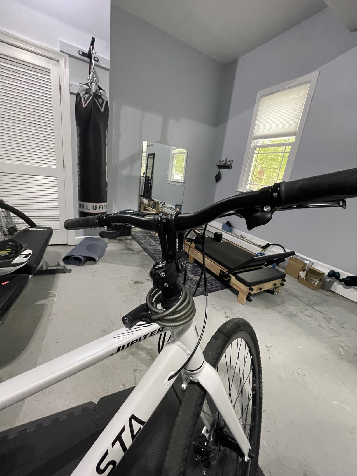 AVASTA Jupiter 700C Road Step-Over Hybrid Cycling Bike, Aluminum Frame, 21-Speed, Dual Disc Brakes customer photo 1
