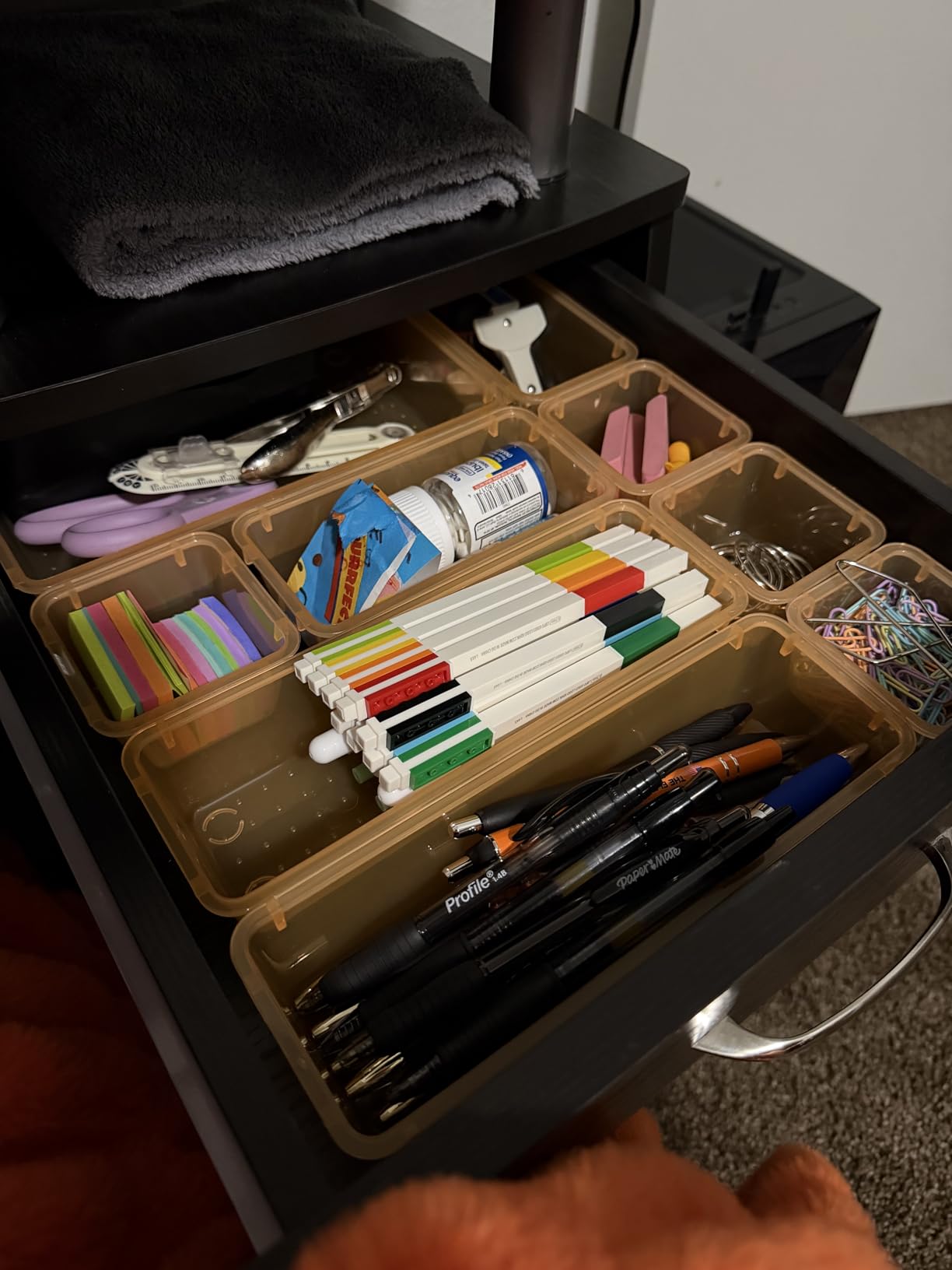 SpaceHacks 25 PCS Plastic Drawer Organizer Set, 4-Size Versatile Organizer Tool Trays & storage Bins for Makeup, Jewelry, and Gadgets in Bathroom, Bedroom and Office, Clear Black customer photo 1