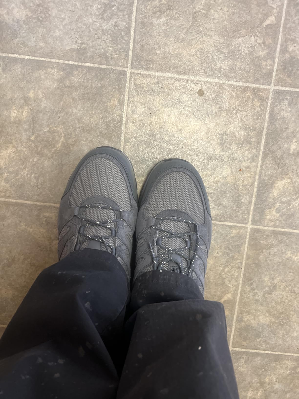 Columbia Mens Redmond IV Low Waterproof customer photo 1