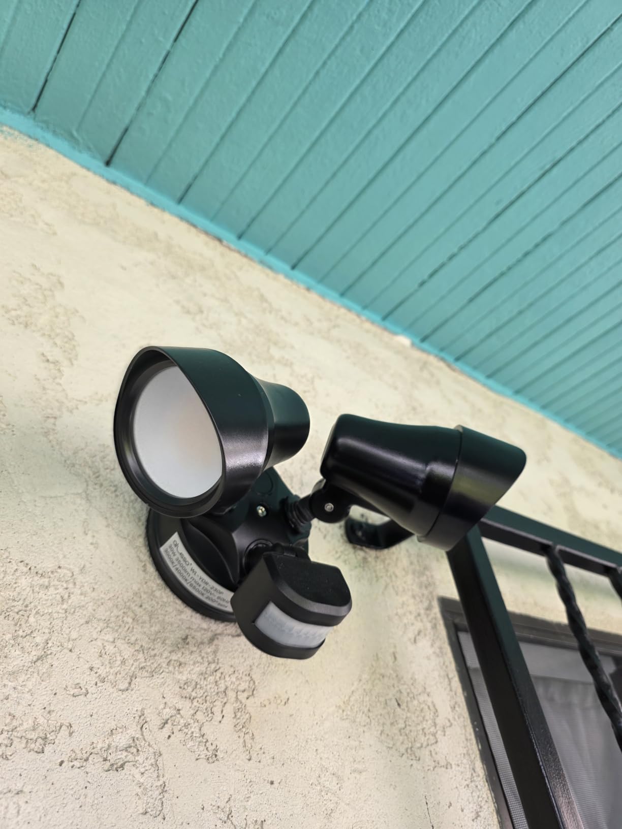 ALUSSO Motion Sensor Outdoor Lights, 30W 3500LM Flood Lights Outdoor 120V, 3 Modes (Dusk to Dawn/Auto/On Time), 3CCT 3000K/4000K/6500K Waterproof Hardwired Security Light ETL Listed for Porch, 1PC customer photo 1