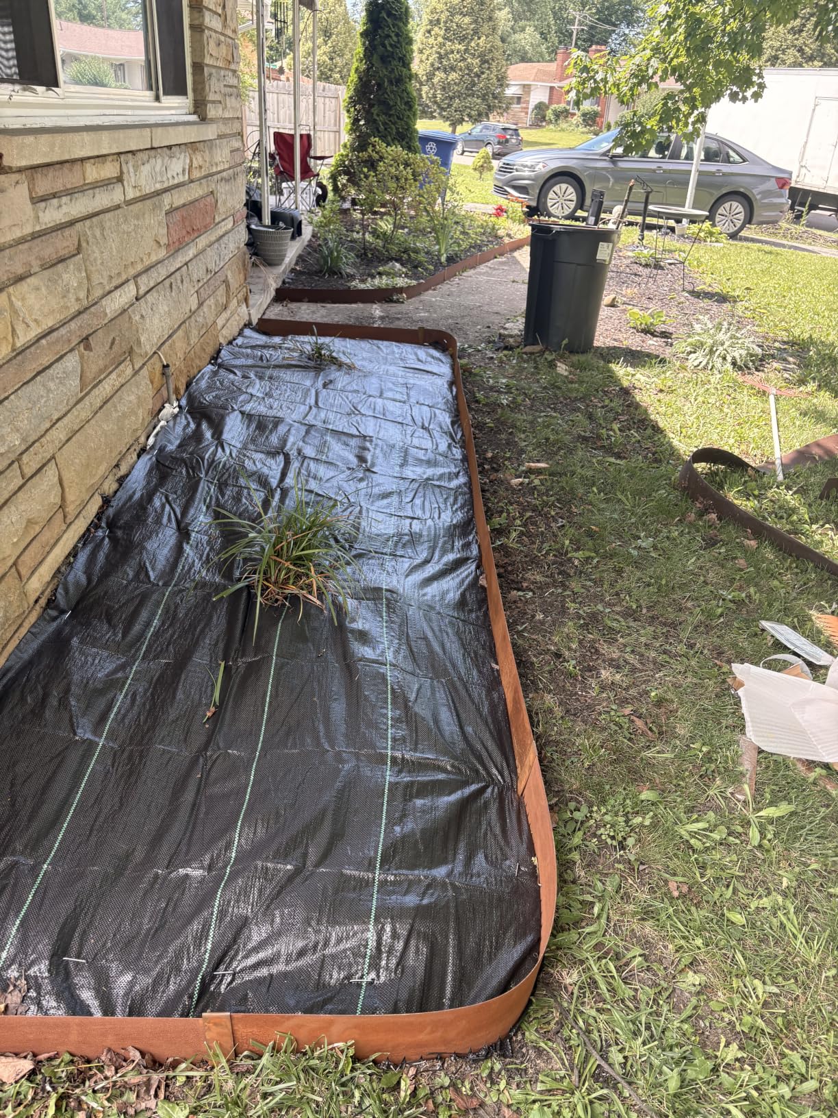 FEED GARDEN 4FT x 100FT Landscape Fabric Weed Barrier Fabric, Heavy Duty 3.2oz Ground Cover Geotextile Fabric for Gardening, with 30 U-Shaped Stakes (2 Pack 4x50FT) customer photo 2