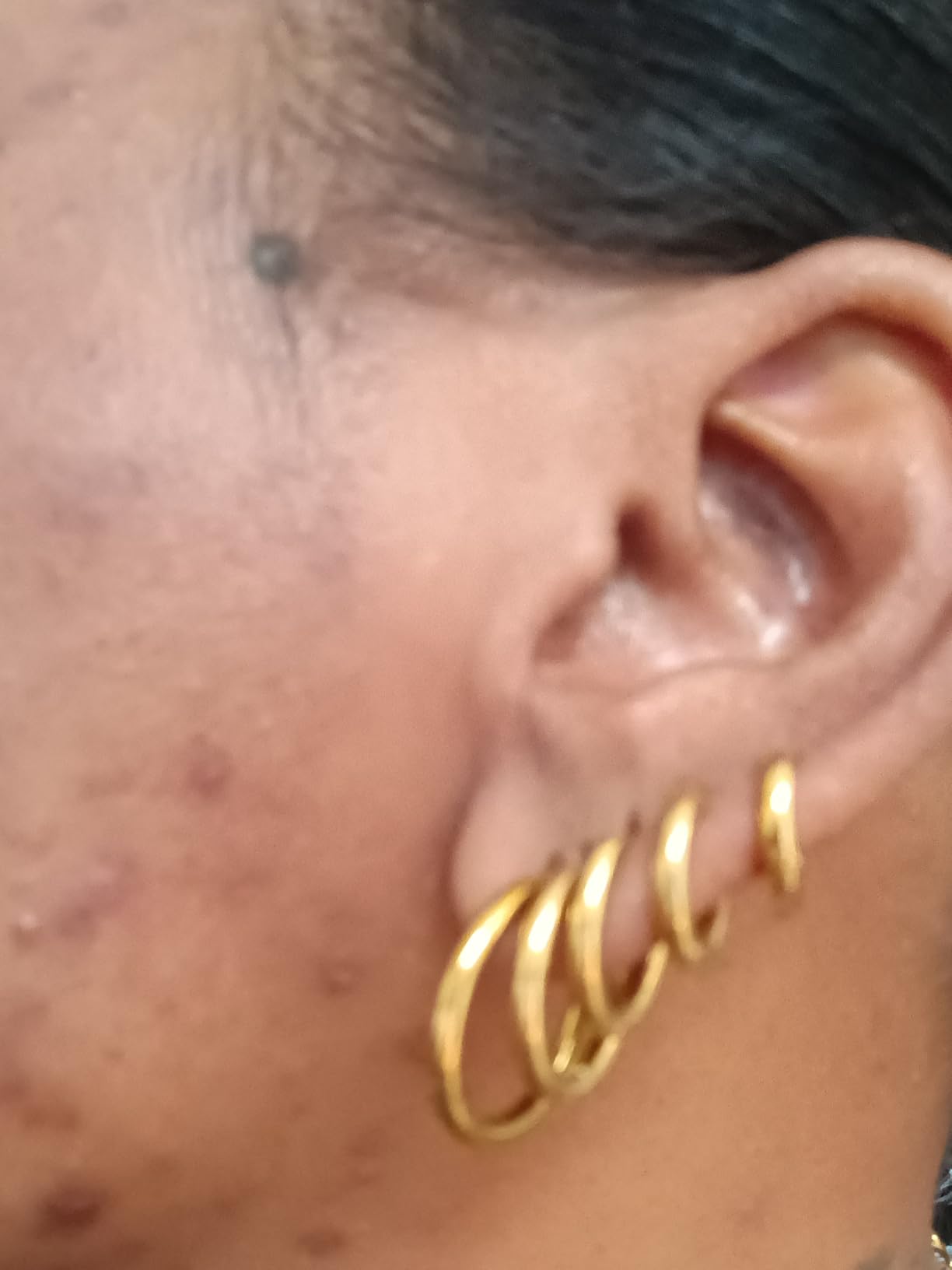 5 Pairs 14K Gold Plated Huggie Hoop Earrings for Women - Lightweight Minimalist Small Hoops, Hypoallergenic Nickel-free Lead-free, Non-Tarnish Everyday Jewelry for Sensitive Ears, Multiple Piercing Stack Set customer photo 2