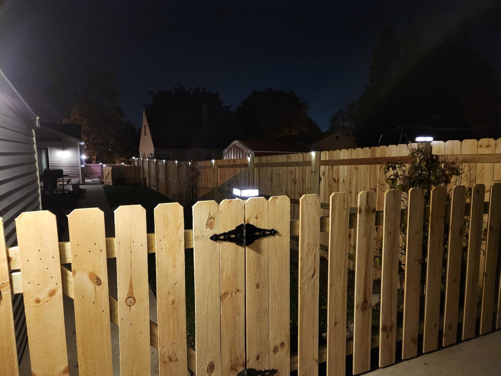 4x4 Solar Post Cap Lights Outdoor with 3 Modes, 4 Pack LED Post Light Solar Powered Waterproof for Wood/Vinyl Fence Posts, Deck Railing, Porch and Mailbox customer photo 1