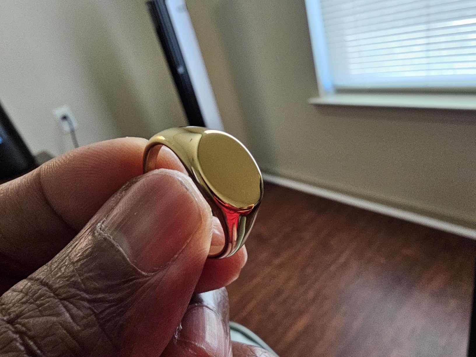 Signet Rings for Men -- Premium Mens Stainless Steel Rings -- 100% Waterproof & Non Tarnish Plain Statement Mens Signet & Cuban Link Ring Gold/Silver Pinky Ring for Men (SIZE: 6-12) customer photo 2