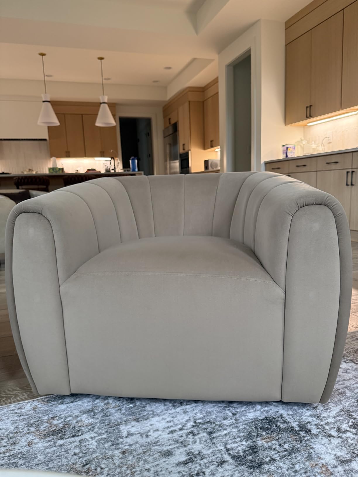 Christopher Knight Home Monroe Velvet Swivel Club Chair, 360-Degree Rotation, Tufted Back, Olive Green customer photo 1
