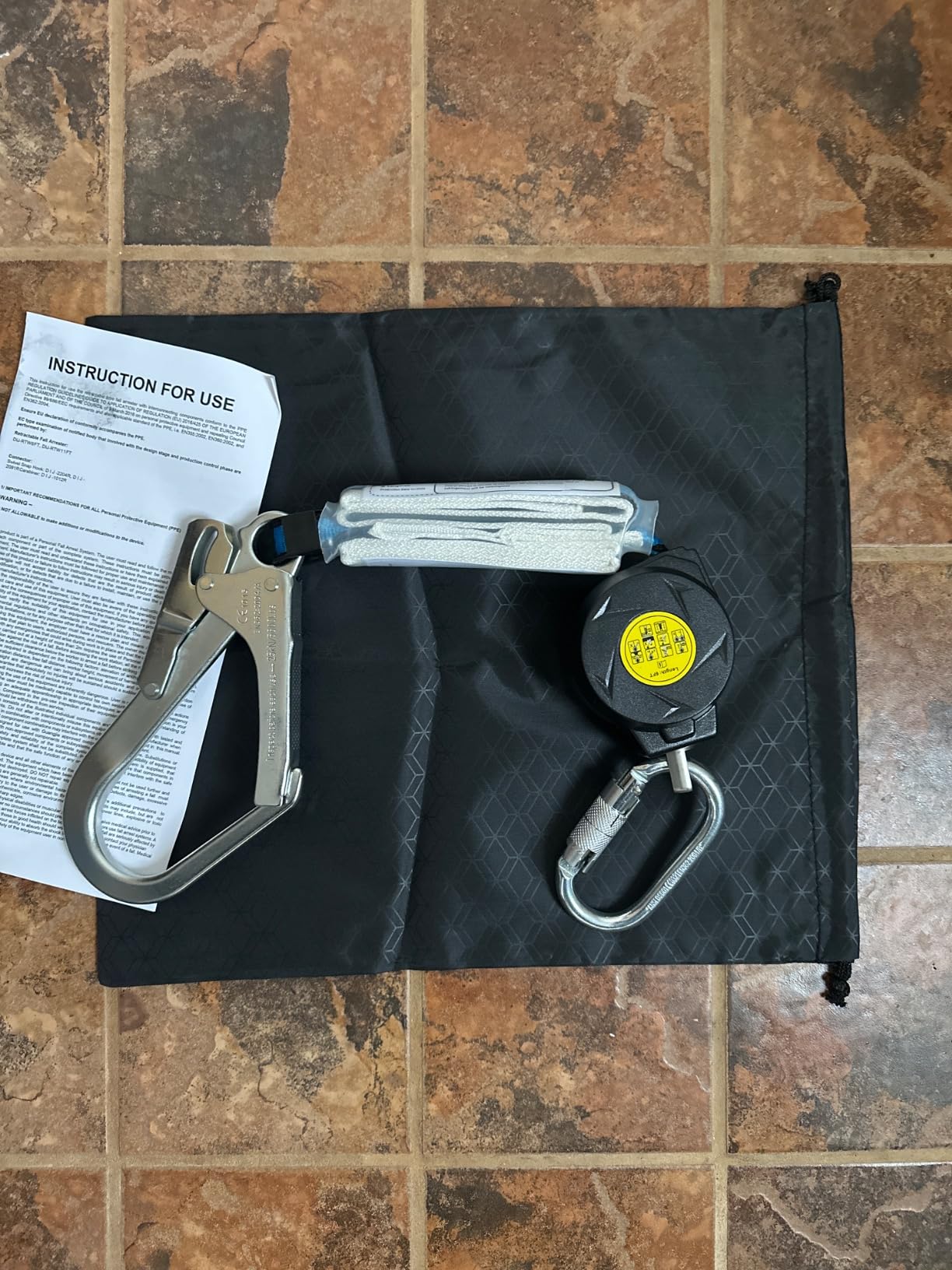 11FT Self Retracting Lifeline Fall Protection Retractable Lanyard, Fall Arrest Safety Yoyo for Construction Industrial - OSHA/ANSI Compliant (Large Hook) customer photo 1