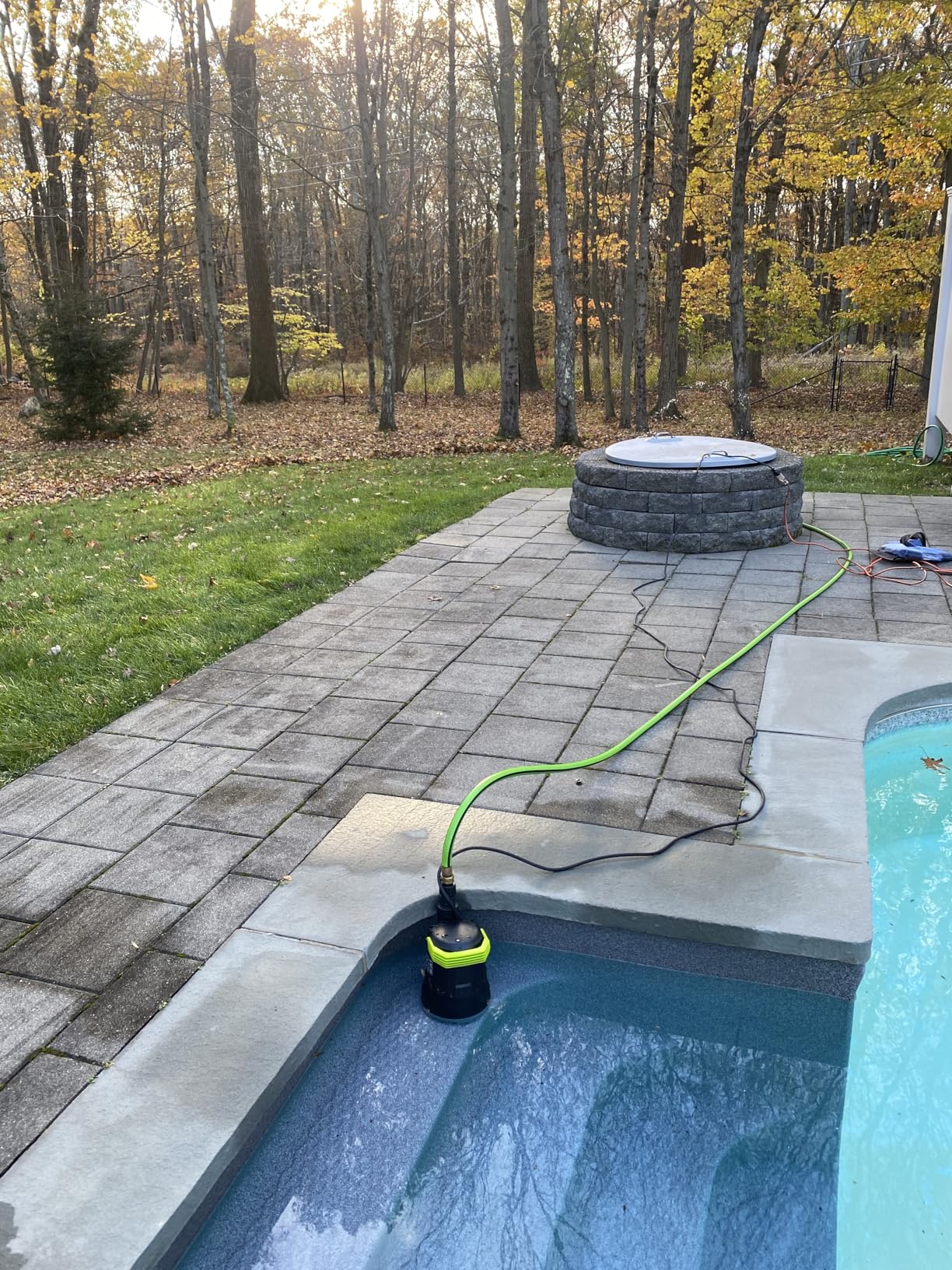 Sump Pump, 1/2HP Submersible Water Pump, 2500GPH Utility Pump Manual Control for Swimming Pool Garden Pond Basement Draining, with 16.4Ft Cord, Adapters, Check Valve and Rope customer photo 1