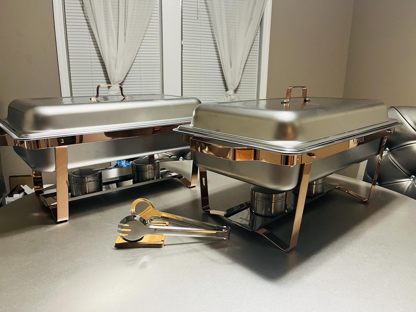 VEVOR Chafing Dish Buffet Set, 8 Qt 6 Pack, Stainless Steel Chafer with 6 Full Size Pans, Rectangle Catering Warmer Server with Lid Water Pan Stand Fuel Holder, for Weddings Parties Banquets, Silver customer photo 1