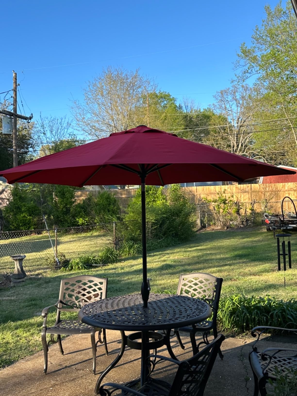 Midtown Umbrellas The Lean 9 Ft Patio Umbrella with Fade-Resistant Sunbrella Fabric, Auto-Tilt Aluminum Frame and 8 Reinforced Ribs for Deck, Pool & Garden, Red Canopy customer photo 1