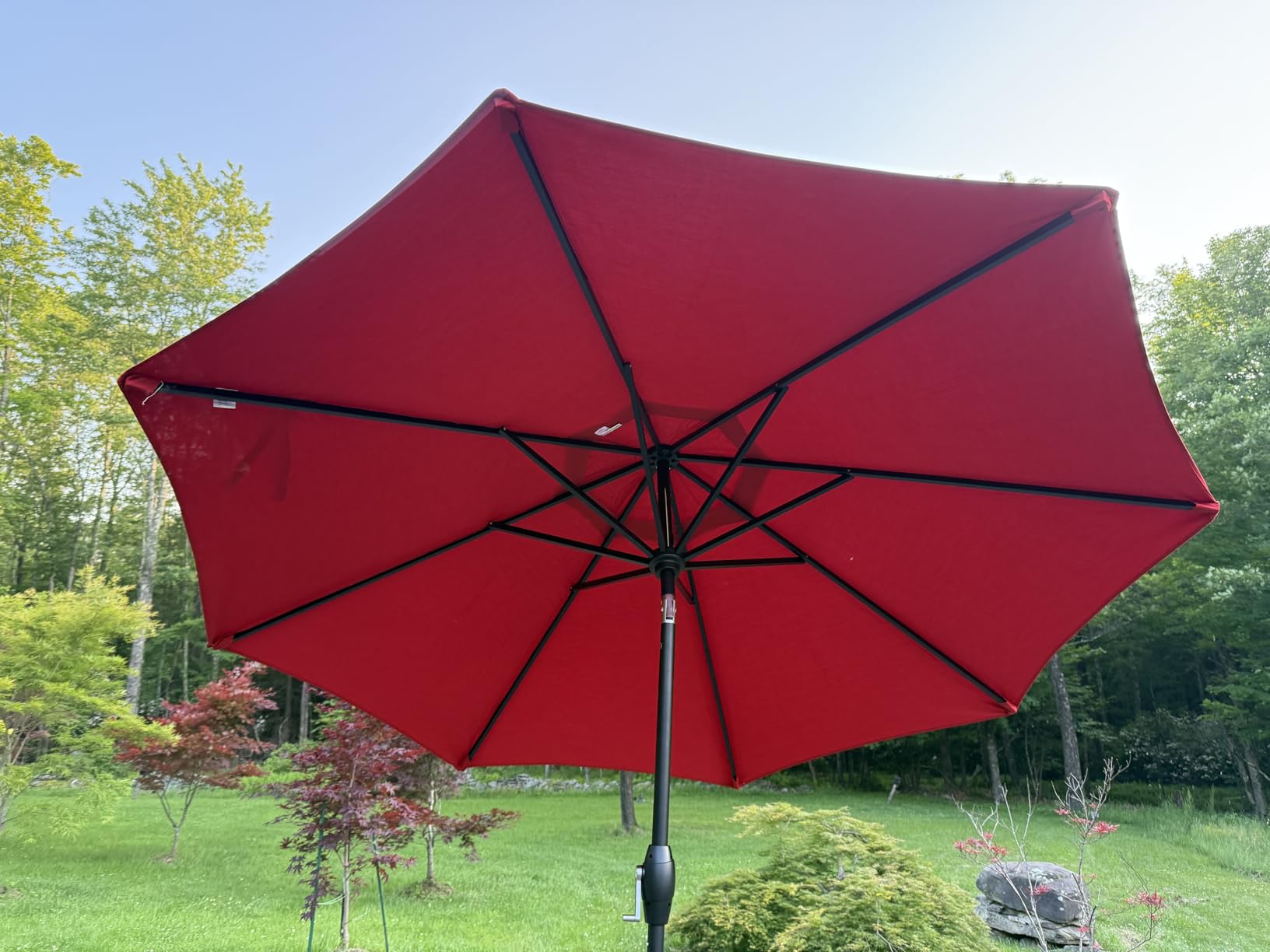 Midtown Umbrellas The Lean 9 Ft Patio Umbrella with Fade-Resistant Sunbrella Fabric, Auto-Tilt Aluminum Frame and 8 Reinforced Ribs for Deck, Pool & Garden, Red Canopy customer photo 2