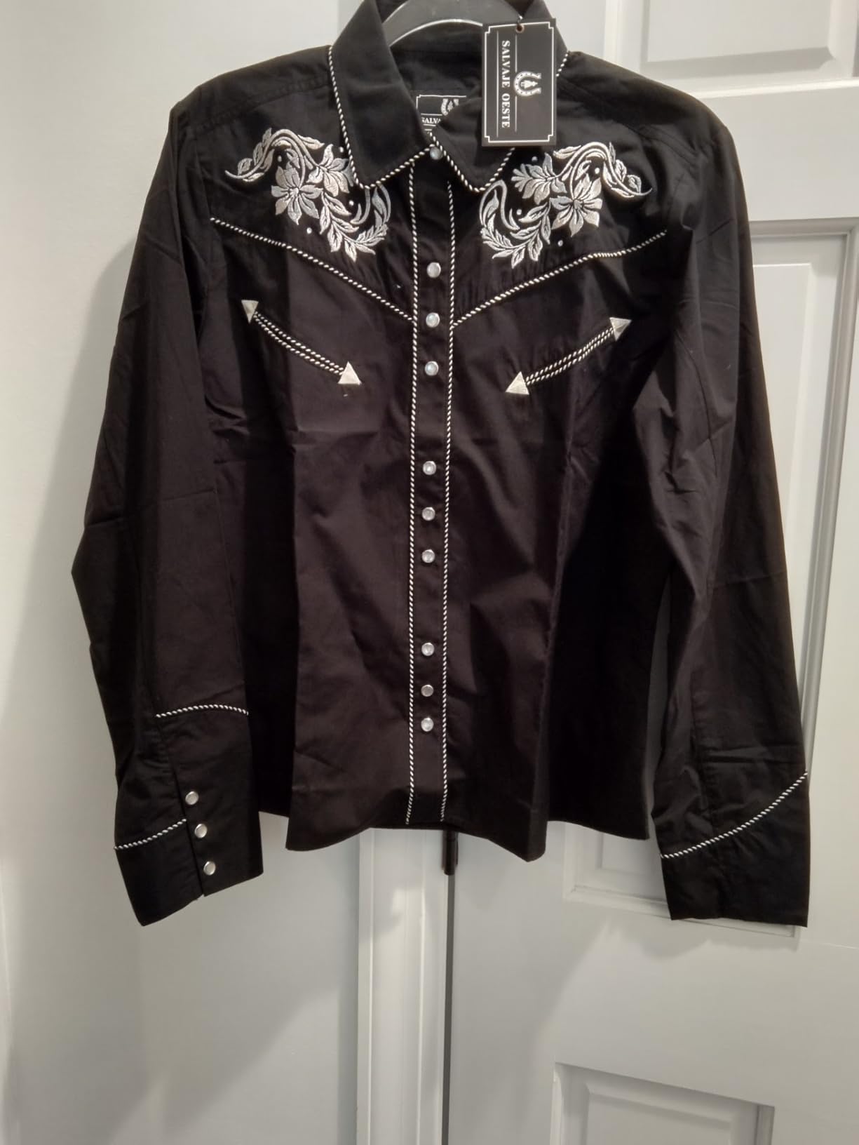 Women's Embroidered Western Cowgirl Slim Fit Shirt Snap Button Down Long Sleeve Shirt with Floral Embroidery customer photo 1