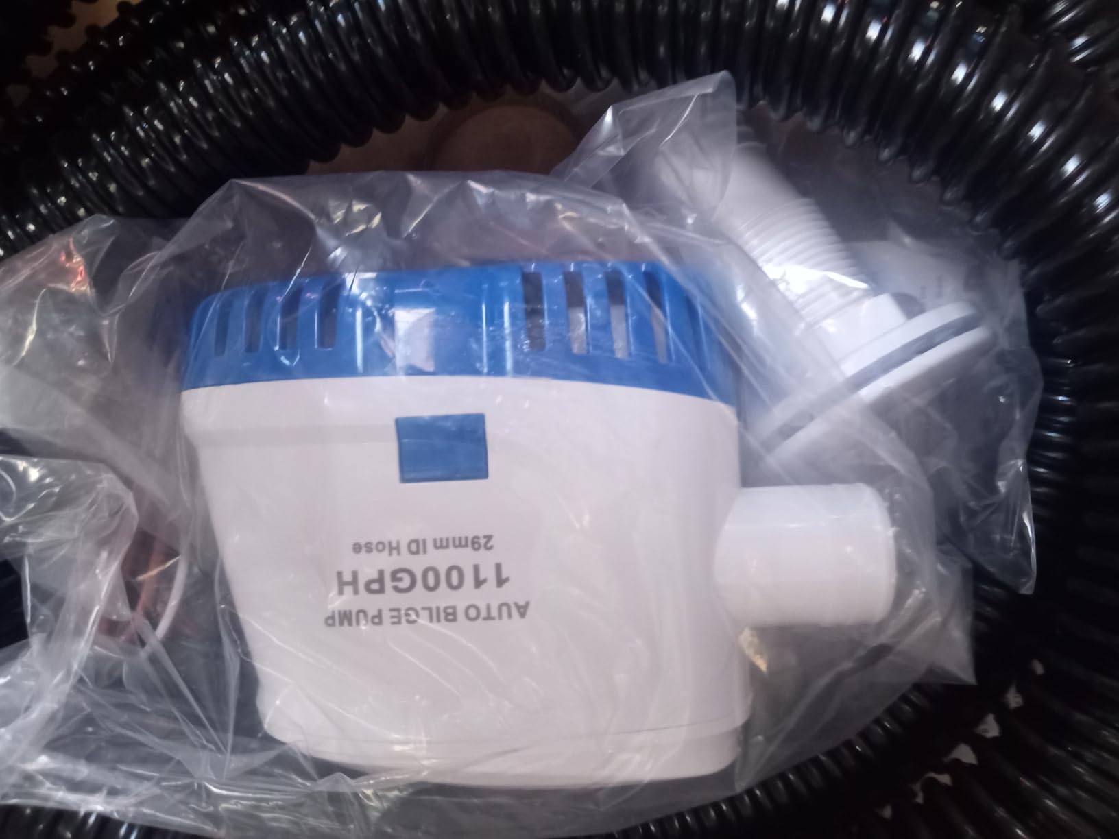 1100GPH 12V Automatic Boat Bilge Pumping Kit, 1-1/8 Inch Electric Bilge Water Pump, 6FT Hose, 2 Stainless Steel Hose Clamps and Thru-Hull Fitting, for Fishing Boats, Runabouts, Yachts, Cruisers customer photo 1