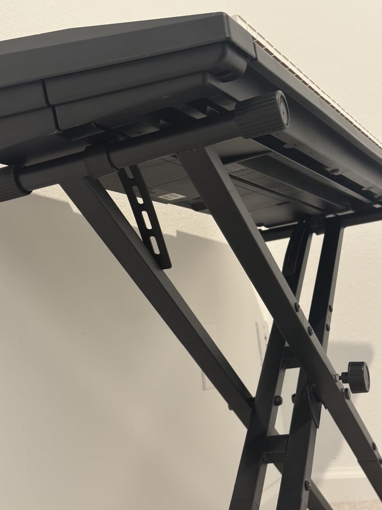 GLEAM Keyboard Stand, Iron Digital Piano Stand with Locking Straps - Heavy Duty, Double X Style, Fits 54-88 Key Electric Pianos, DJ, Turntables, Synths and Midi Keyboards. Load Capacity 100LB customer photo 1