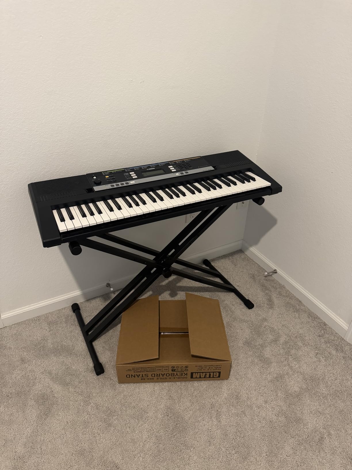 GLEAM Keyboard Stand, Iron Digital Piano Stand with Locking Straps - Heavy Duty, Double X Style, Fits 54-88 Key Electric Pianos, DJ, Turntables, Synths and Midi Keyboards. Load Capacity 100LB customer photo 2