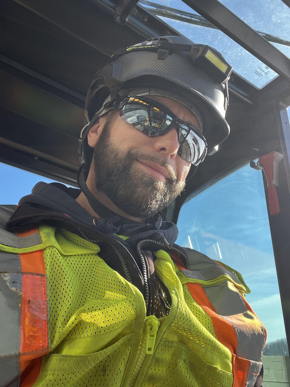 Studson SHK-1 Vented Safety Helmet - Type II, Class C, ANSI Z89.1 Compliant customer photo 1