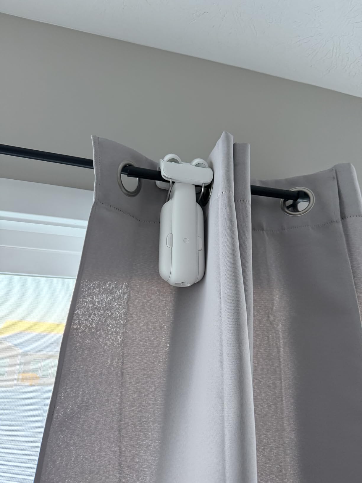 SwitchBot 2025 Automatic Curtain Opener 3 Rod-Bluetooth Remote Control, WiFi&APP Control, Upgraded High-Performance, Add Hub to Work with Alexa, Google Home, HomeKit via Matter customer photo 2