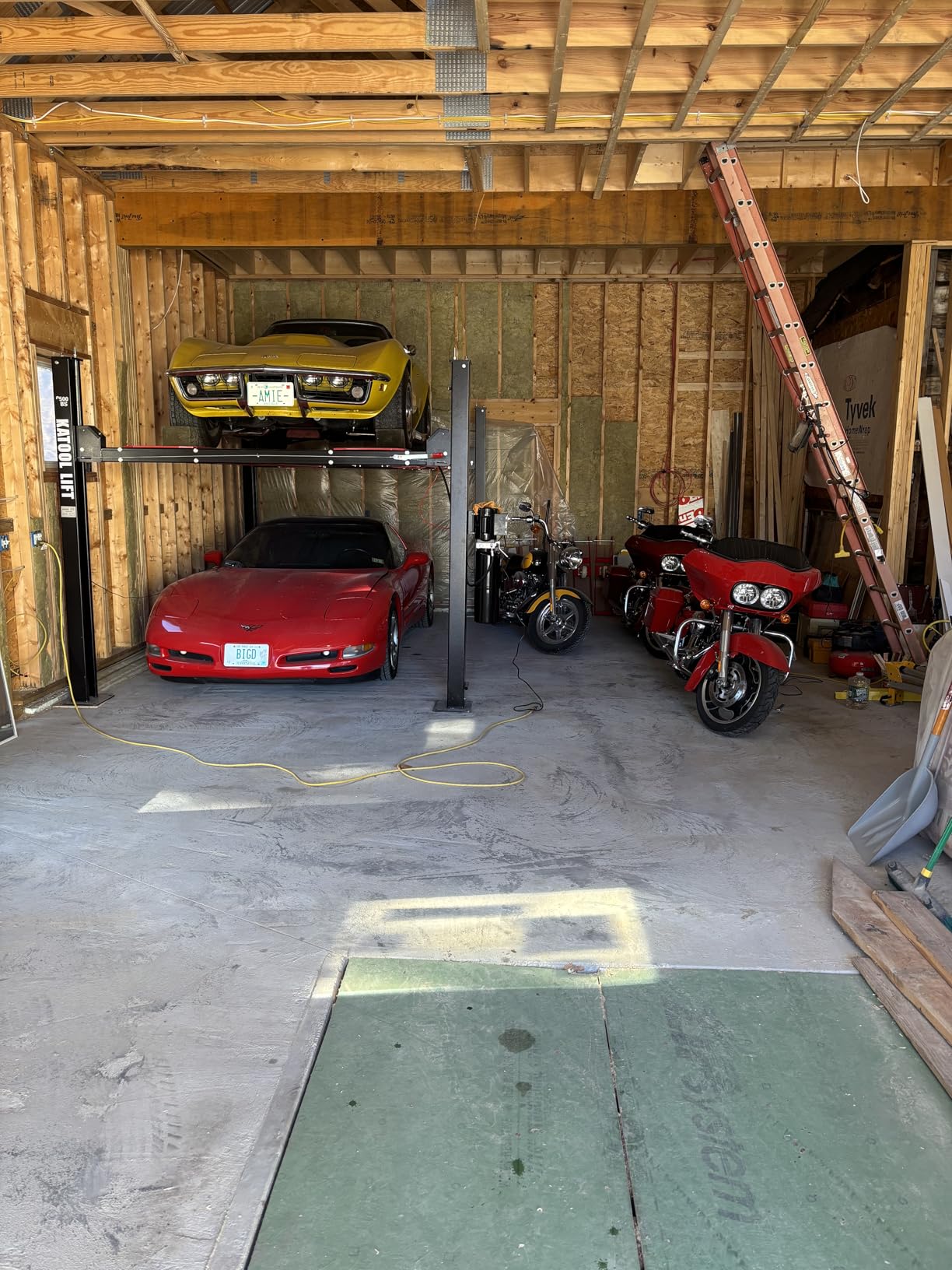 9500lb 4 Post Lift with Moving Casters | Portable Garage Parking & Storage Lift | 110V, 12 Months Parts Warranty customer photo 1