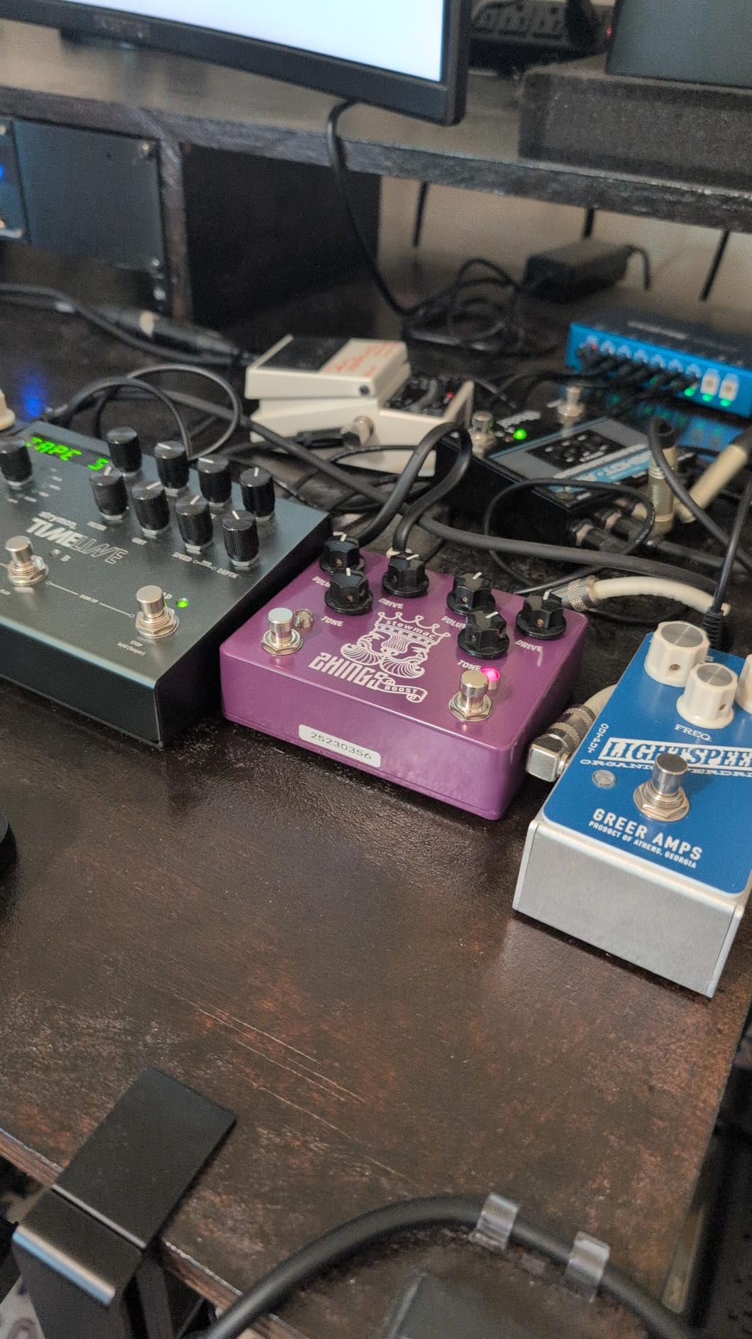 StewMac Sun Fuzz Pedal - Classic 60s-Inspired Silicon Fuzz customer photo 1